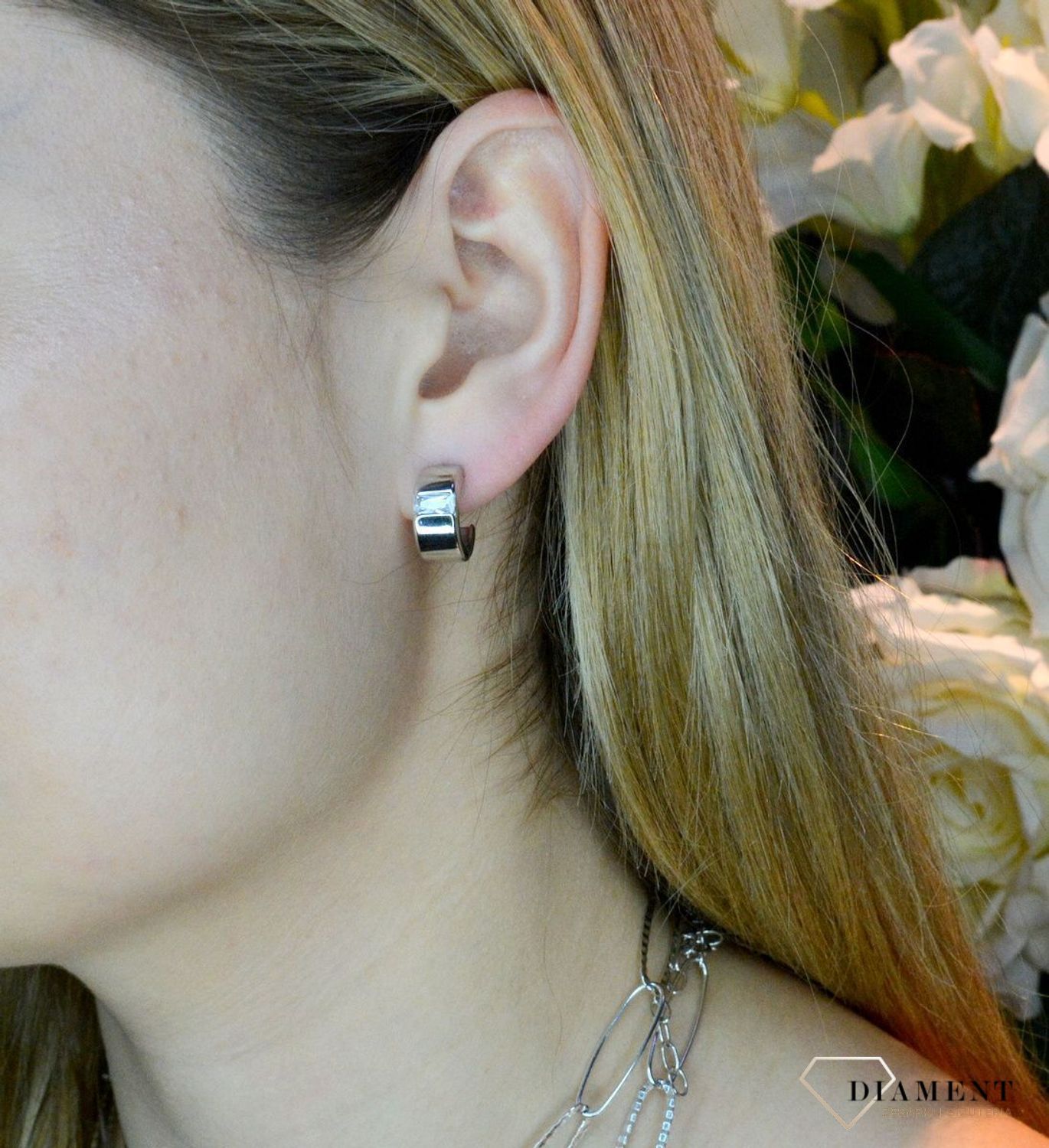 Kolczyki srebrne kółka ozdobione kryształkiem 27127211C.jpg