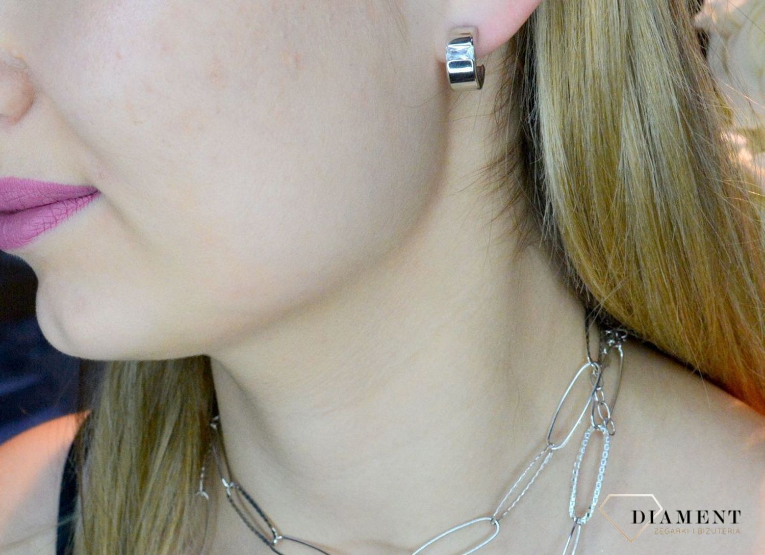 Kolczyki srebrne kółka ozdobione kryształkiem 27127211C.jpg