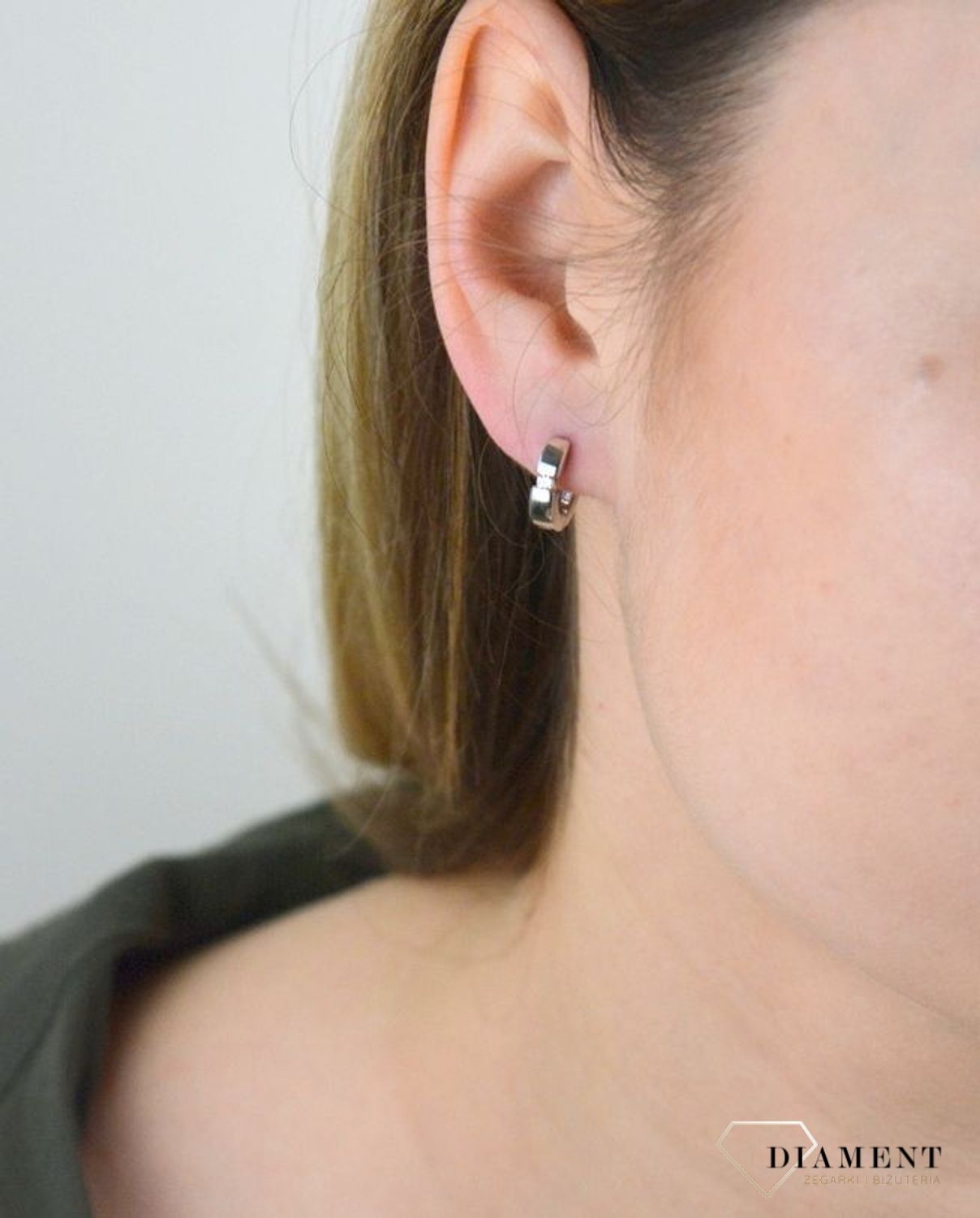 Kolczyki srebrne małe kółka z cyrkonią 271273060290.jpg