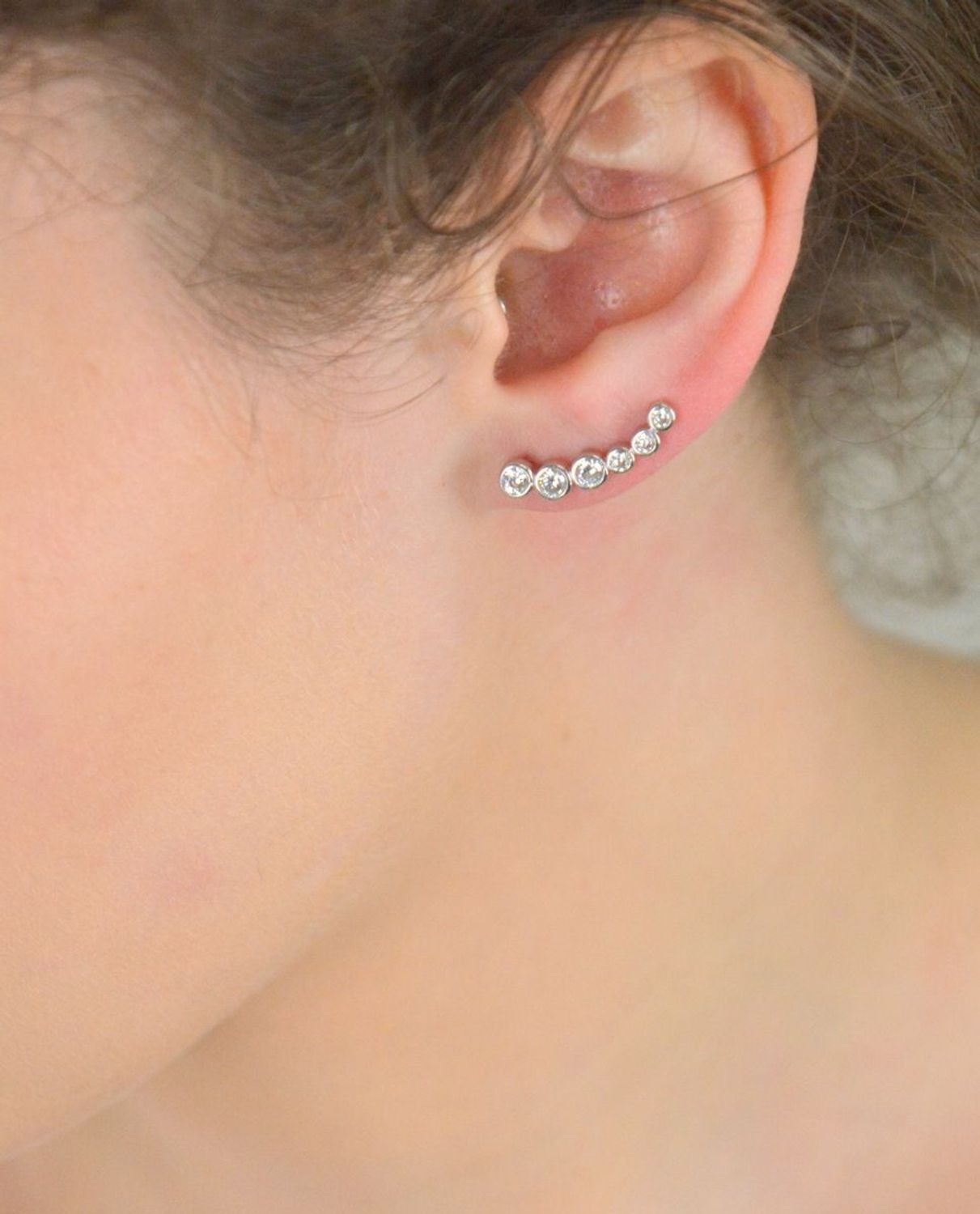 Kolczyki srebrne nausznice z białymi kamieniami 271273540270.jpg