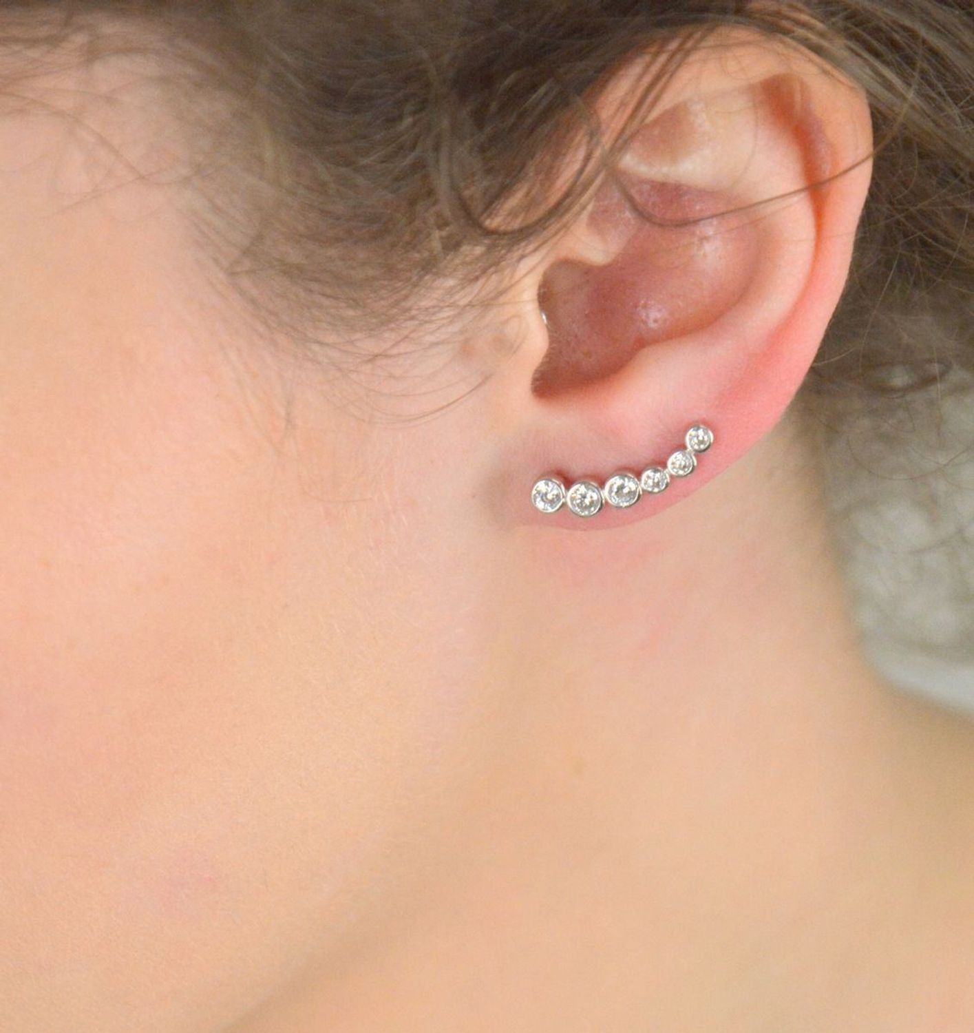 Kolczyki srebrne nausznice z białymi kamieniami 271273540270.jpg