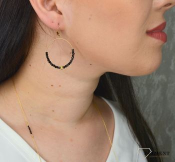 Srebrne kolczyki pozłacane koła czarne koraliki 27142067BLACK0230W. Kolczyki w kolorze złotym z czarnymi koralikami.Kolczyki srebrne pozłacane damskie koła 3 cm wydają się być jednym (4).JPG