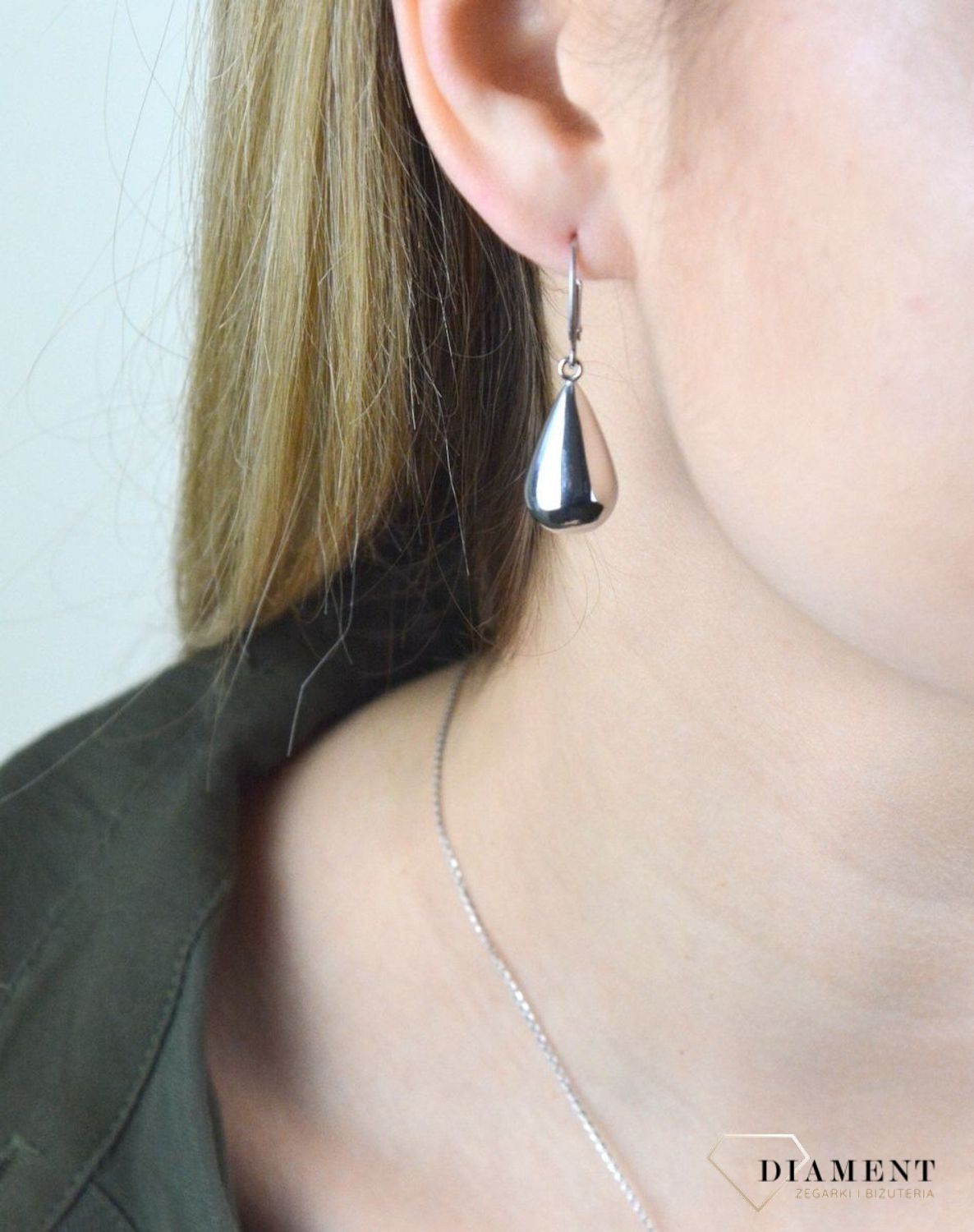 Kolczyki srebrne wiszące sopelki 27191184. Kolczyki srebrne damskie srebrne sopelki wiszące 925. Kolczyki wykonane z najwyższej jakości srebra próby 925.  Ich kształt jest uniwersalny, ponadczasowy. Idealne kolczyki na prezent.jpg