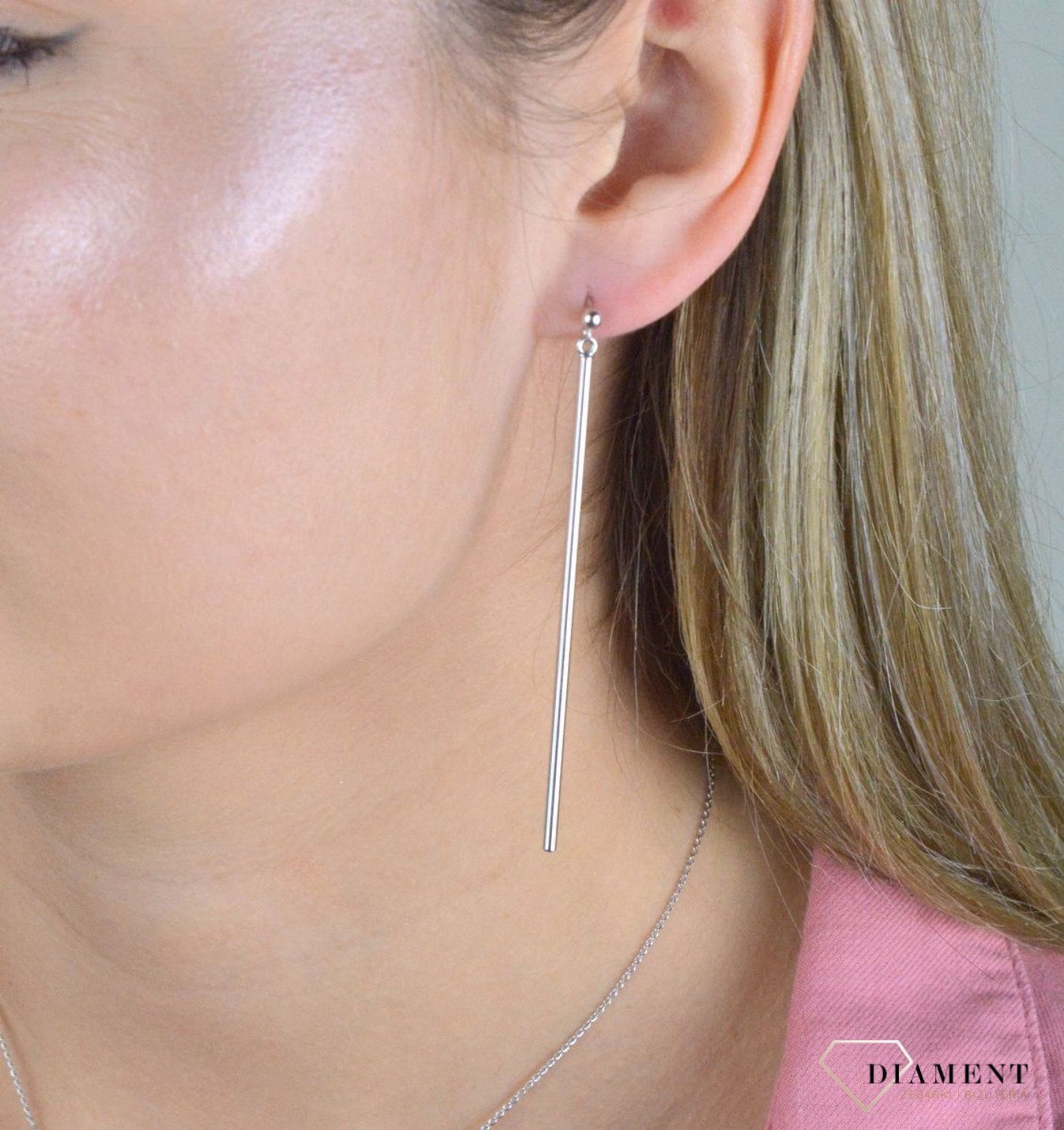 Kolczyki srebrne wiszące pałeczki 271921300300. Kolczyki klasyczne. Kolczyki na prezent. Proste kolczyki. Biżuteria na prezent. Długie kolczyki..jpg