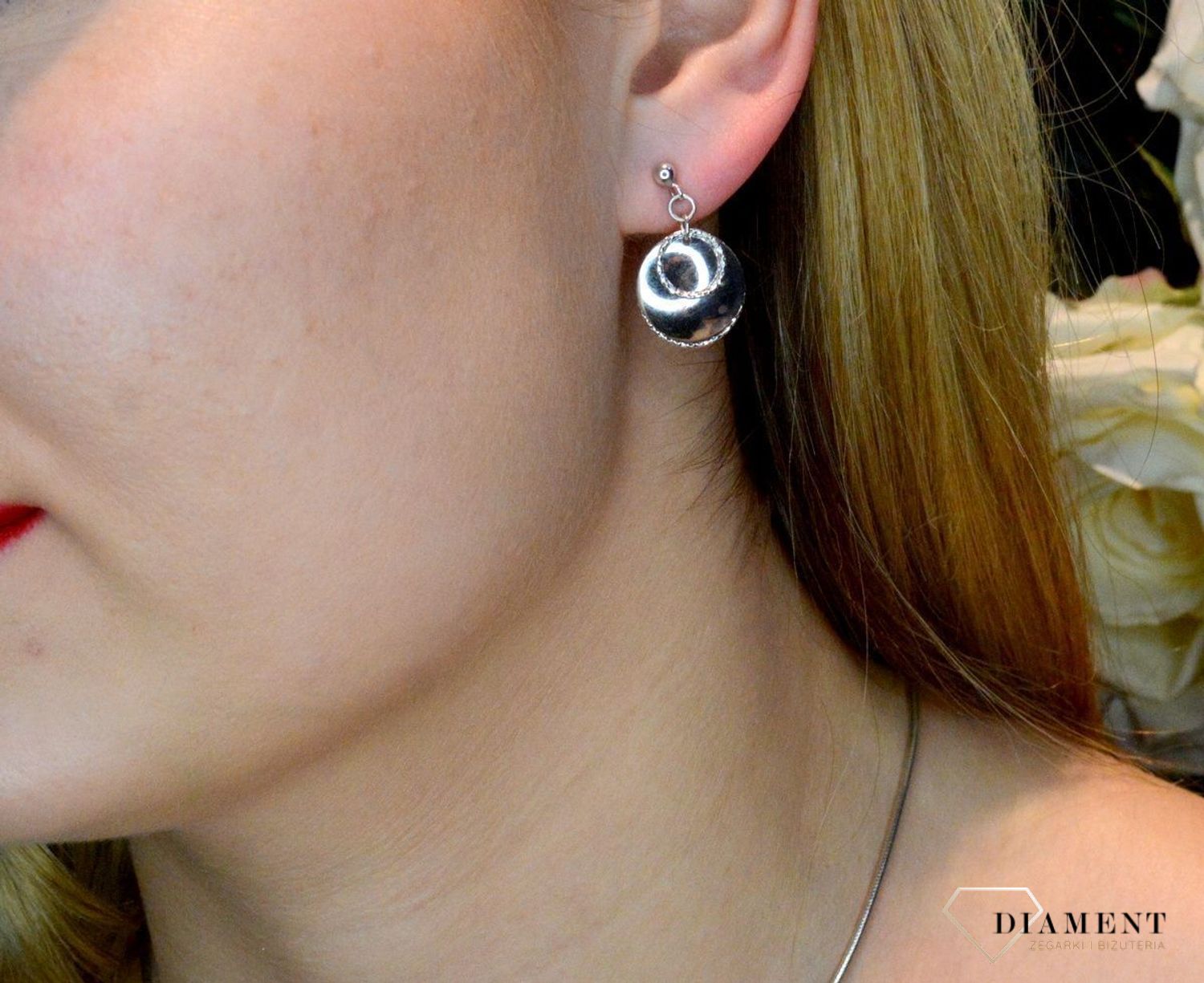 Kolczyki srebrne wiszące kółeczka 27192136.jpg