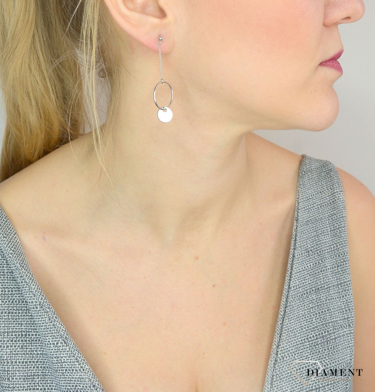 Srebrne kolczyki wiszące z łańcuszkiem zakończonym kółeczkiem 271921460300.jpg