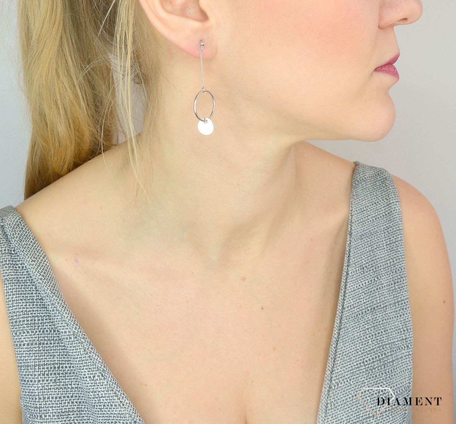 Srebrne kolczyki wiszące z łańcuszkiem zakończonym kółeczkiem 271921460300.jpg