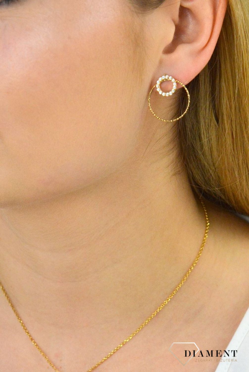 Kolczyki podwójne kółka z cyrkonią 271931930280W. Kolczyki srebrne pozłacane. Kolczyki srebrne z cyrkoniami. Kolczyki srebrne pozłacane kółeczka. Kolczyki srebrne na każdą okazję. Kolczyki pozłacane dla każ.jpg
