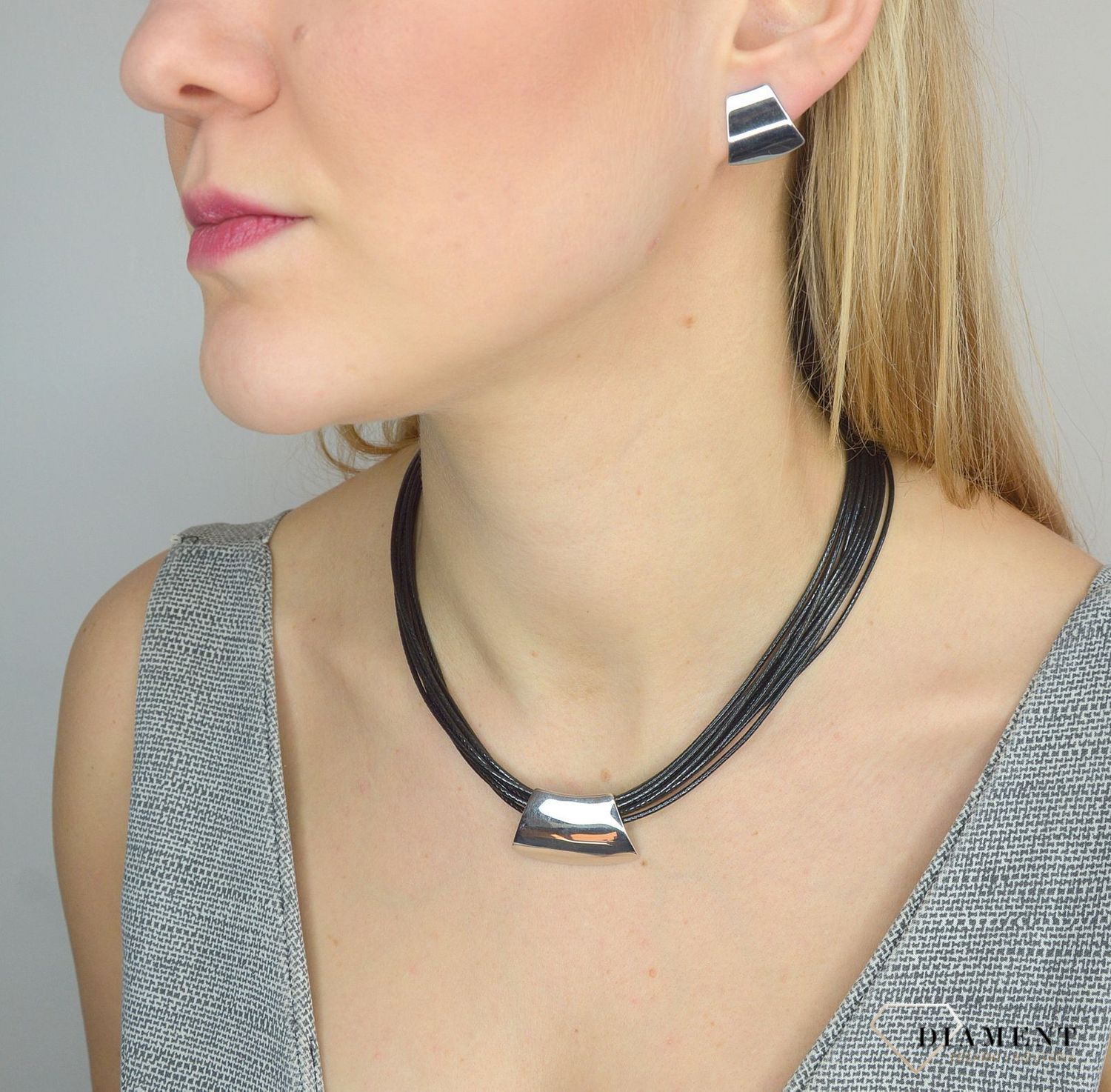 Kolczyki srebrne blaszki gładkie.jpg