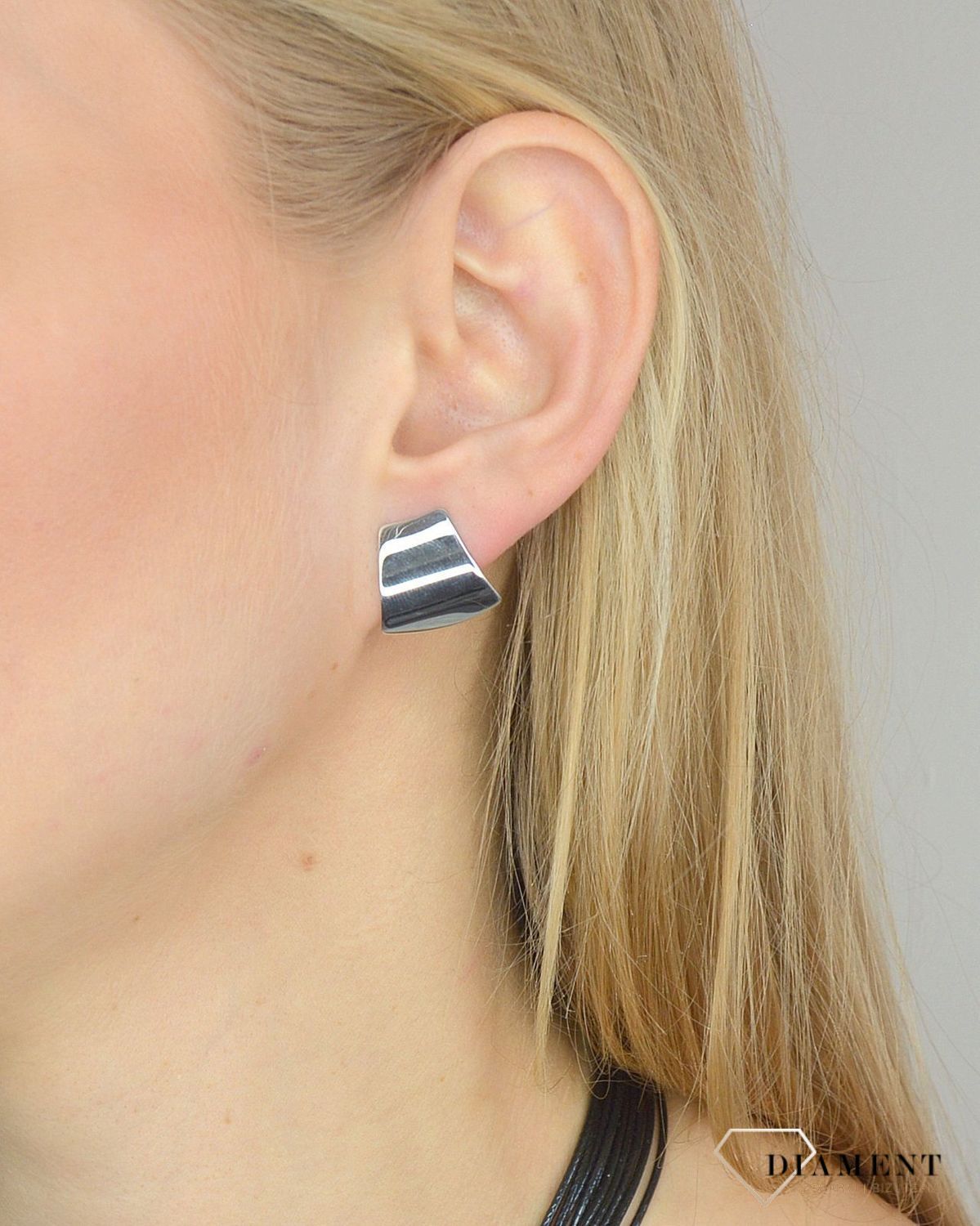 Kolczyki srebrne blaszki gładkie.jpg