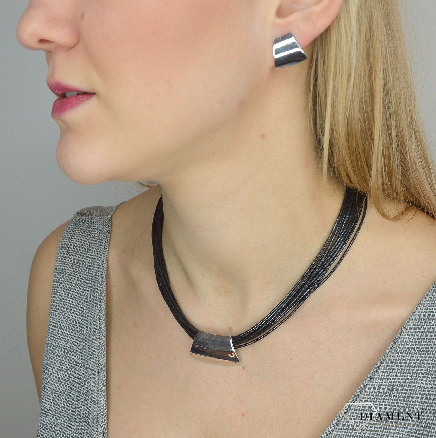 Kolczyki srebrne blaszki gładkie.jpg