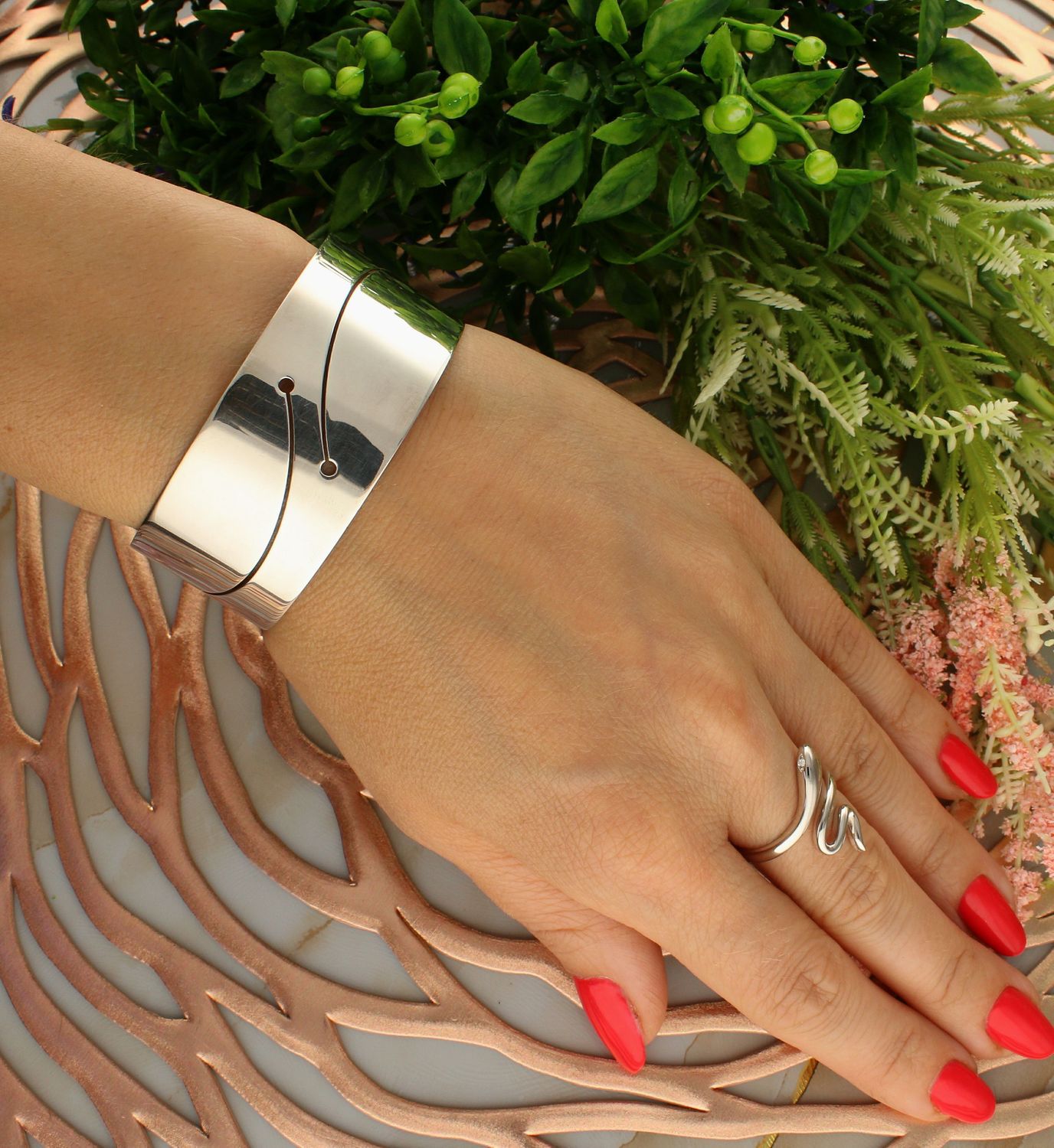 Bransoletka srebrna sztywna 2,5 cm 272213021750. Sztywna bransoletka damska. Damska bransoletka srebrna. Srebrna bransoletka szeroka. Srebrna bransoletka elegancka. Bransoletka srebrna szeroka na każdą okazję (2).jpg