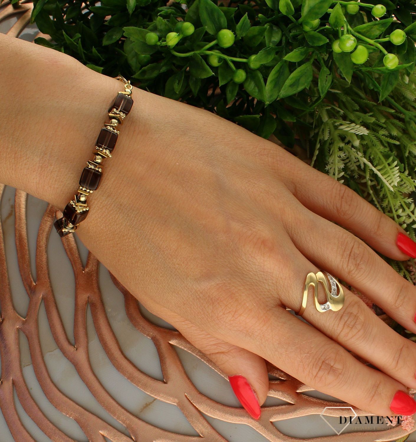 Bransoletka damska srebrna pokryta złotem z kwarcem dymnym 27283575. Bransoletka damska srebrna. Bransoletka damska z kamieniem. Bransoletka damska z kwarcem dymnym. Bransoletka srebrna pokryta złotem idealna na prezent. Brans (1).jpg