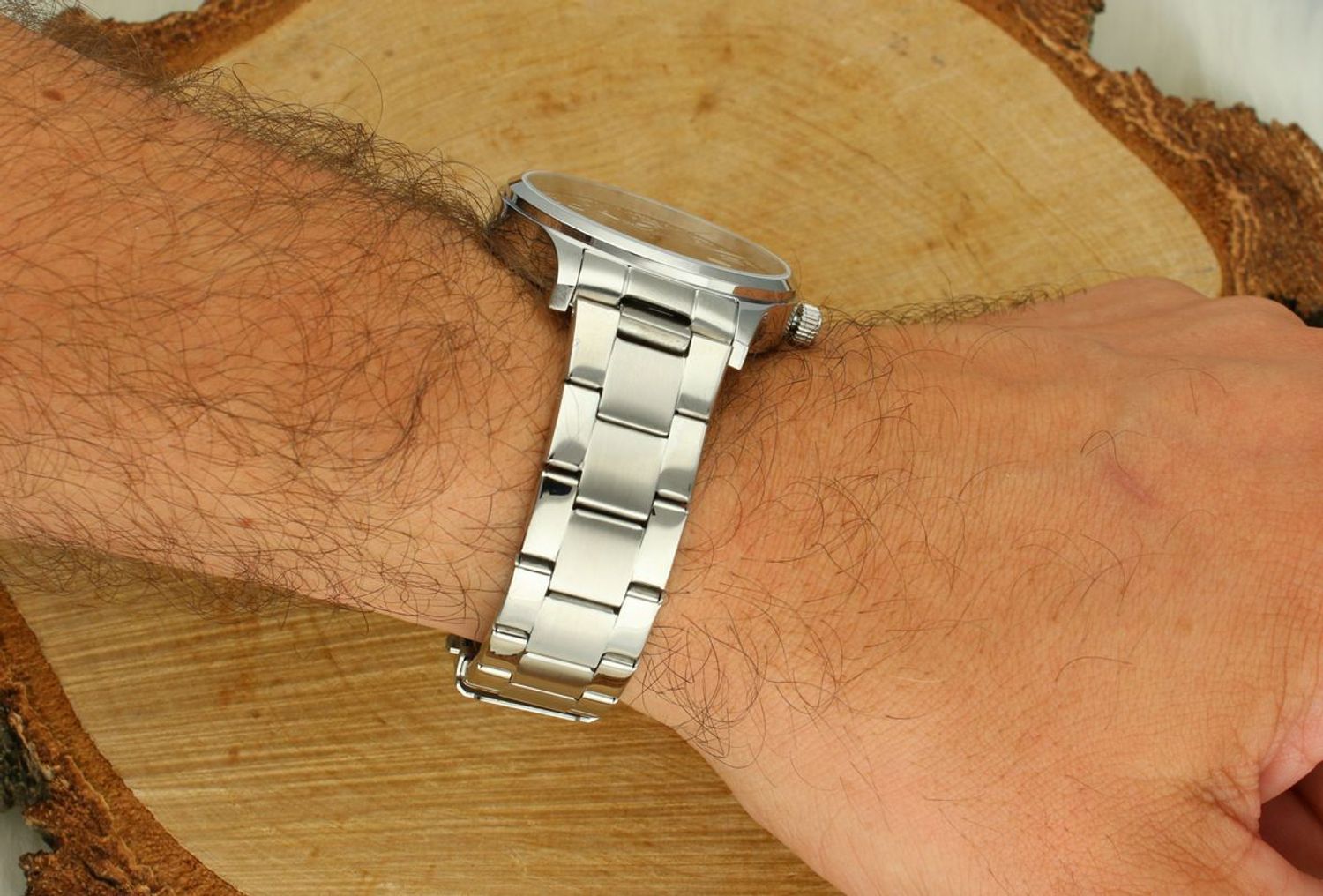 Męski zegarek TIMEMASTER 27402 – stalowa bransoleta, czarna tarcza, datownik i wodoszczelność 100M. Precyzyjny mechanizm kwarcowy. 3 lata gwarancji. Kup teraz online!1.jpg