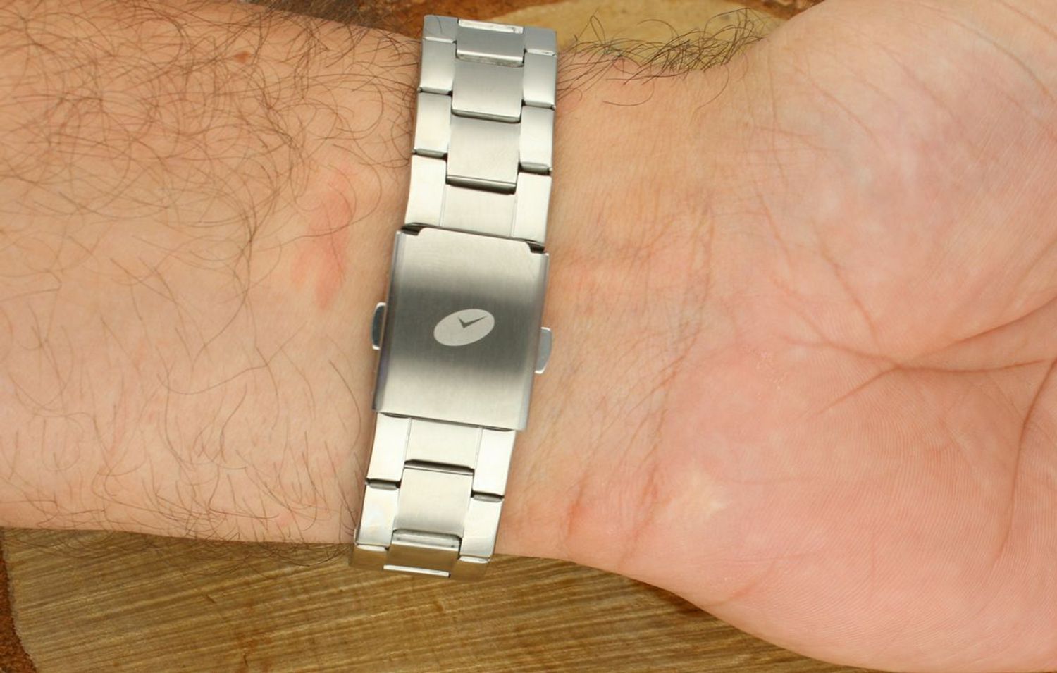 Męski zegarek TIMEMASTER 27402 – stalowa bransoleta, czarna tarcza, datownik i wodoszczelność 100M. Precyzyjny mechanizm kwarcowy. 3 lata gwarancji. Kup teraz online!1.jpg