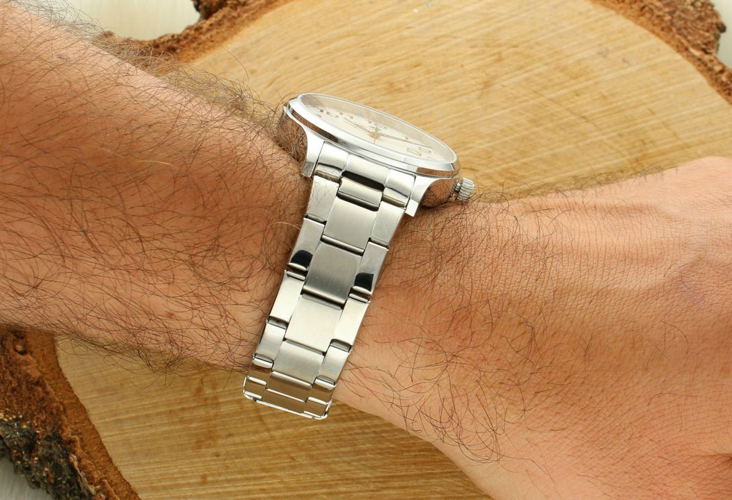 TIMEMASTER 27405 – elegancki zegarek męski z białą tarczą, stalową bransoletą i datownikiem. Wodoszczelność 100M, mechanizm kwarcowy, gwarancja 24 miesiące. Sprawdź ofertę!1.jpg