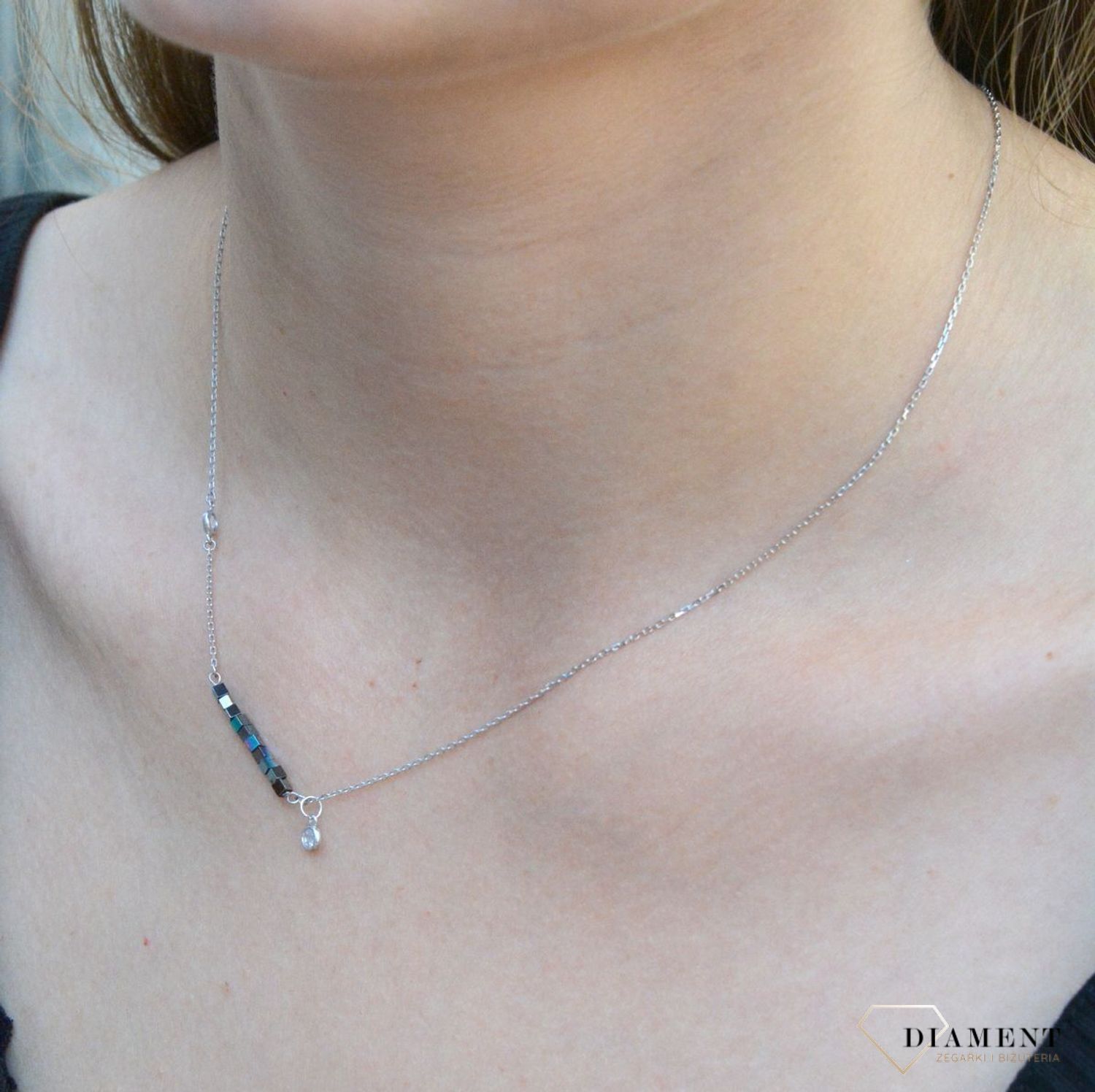 Naszyjnik damski srebrny z hematytem 27412505. Naszyjnik damski srebrny. Naszyjnik srebrny damski z hematytem. Naszyjnik srebrny. Naszyjnik srebrny damski ze kamieniem. Naszyjnik idealny na każdą okazję..jpg