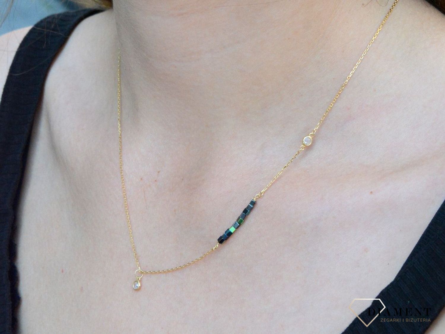 Naszyjnik damski srebrny pokryty złotem z hematytem 27413505. Naszyjnik damski srebrny pokryty złotem. Naszyjnik damski z hematytem. Naszyjnik pozłacany. Naszyjnik srebrny damski ze kamieniem. Naszyjnik idealny na każdą okazję.jpg