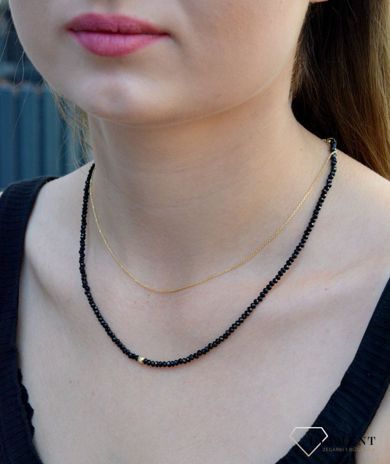 Naszyjnik damski srebrny pokryty złotem ze spinelem 27442067Z. Naszyjnik damski srebrny pokryty złotem. Naszyjnik damski ze spinelem. Naszyjnik drobne kamienie czarne. Naszyjnik srebrny damski ze spinelem. Naszyjnik idealny na.jpg