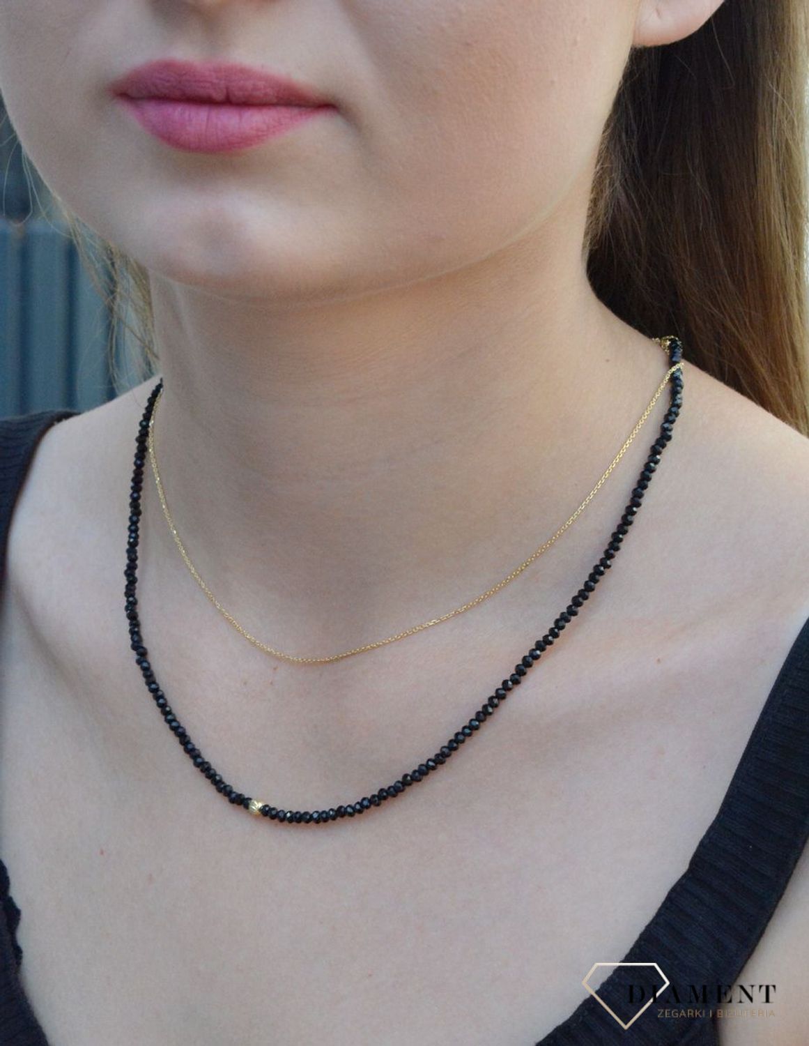 Naszyjnik damski srebrny pokryty złotem ze spinelem 27442067Z. Naszyjnik damski srebrny pokryty złotem. Naszyjnik damski ze spinelem. Naszyjnik drobne kamienie czarne. Naszyjnik srebrny damski ze spinelem. Naszyjnik idealny na.jpg