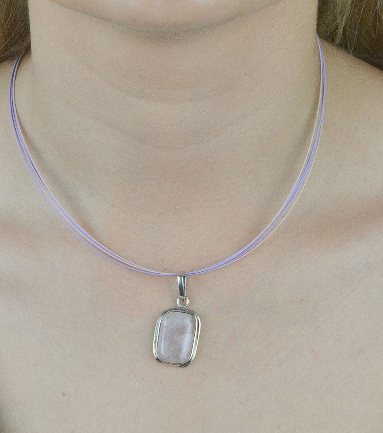 Naszyjnik różowy typu żyłka 27471016-1. Naszyjnik różowy. Naszyjnik żyłki. Naszyjnik damski na lato. Naszyjnik dla nastolatki. Naszyjnik choker. Sztywny naszyjnik żyłki. Naszyjnik na lato młodzieżowy. Nas.jpg