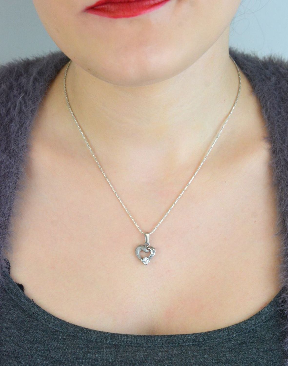 Zawieszka damska srebrna Ag 925 serce z cyrkonią 276220430200.jpg