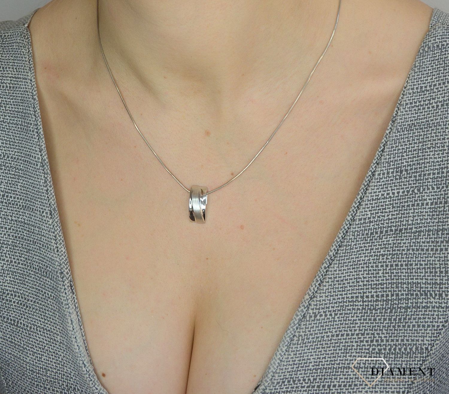 Srebrna zawieszka 925 błyszcząca z matowym paskiem 276229720320.jpg