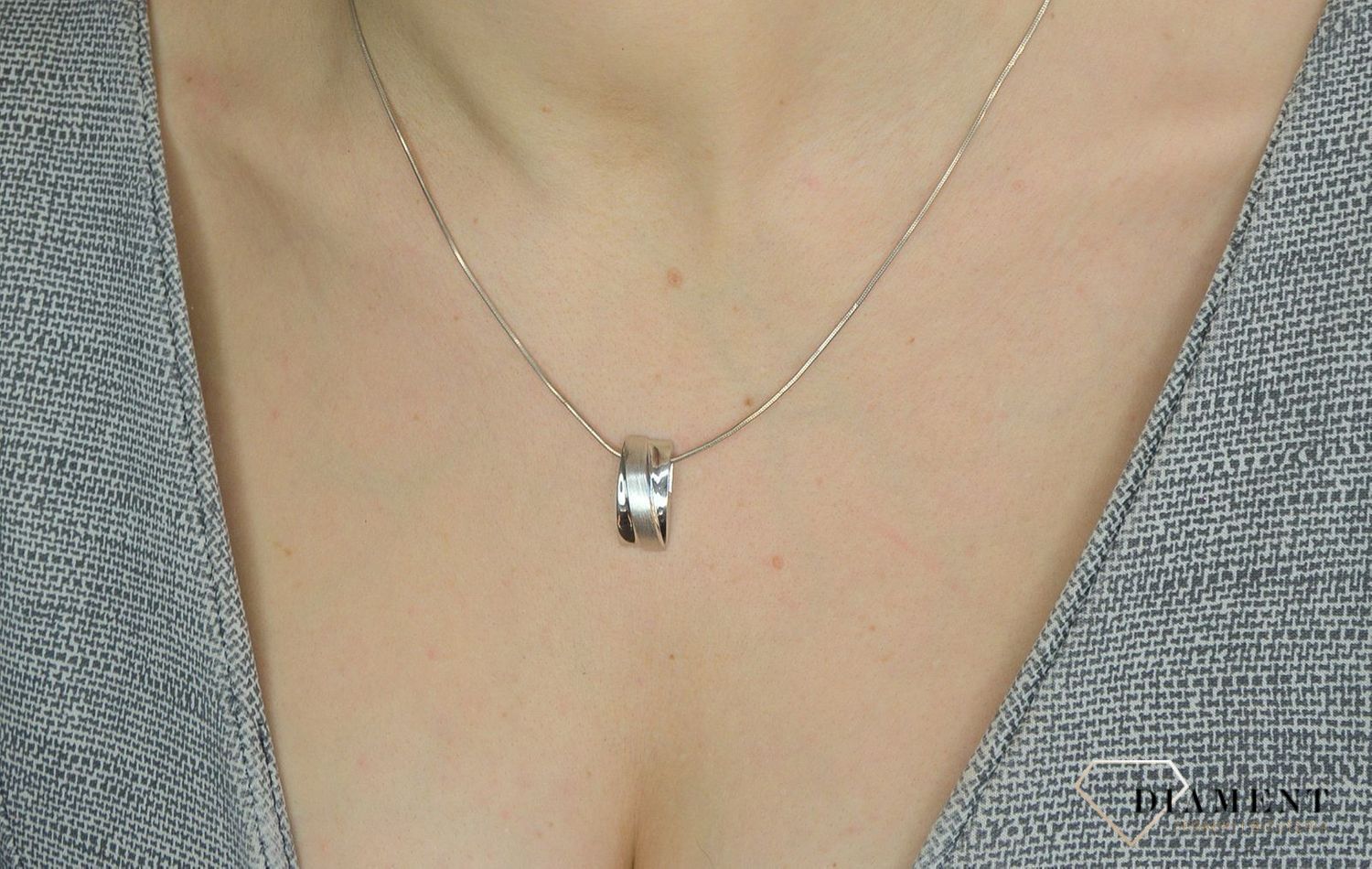 Srebrna zawieszka 925 błyszcząca z matowym paskiem 276229720320.jpg