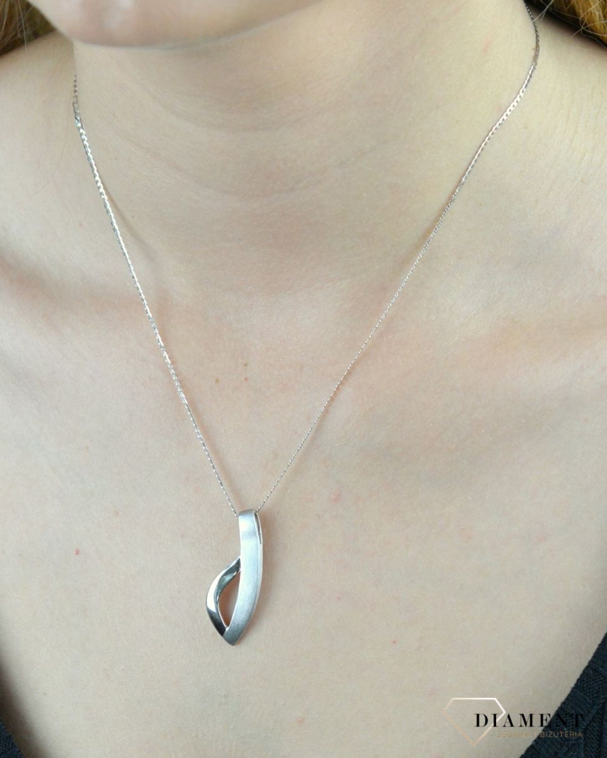 Zawieszka srebrna asymetryczna 276229780400.jpg