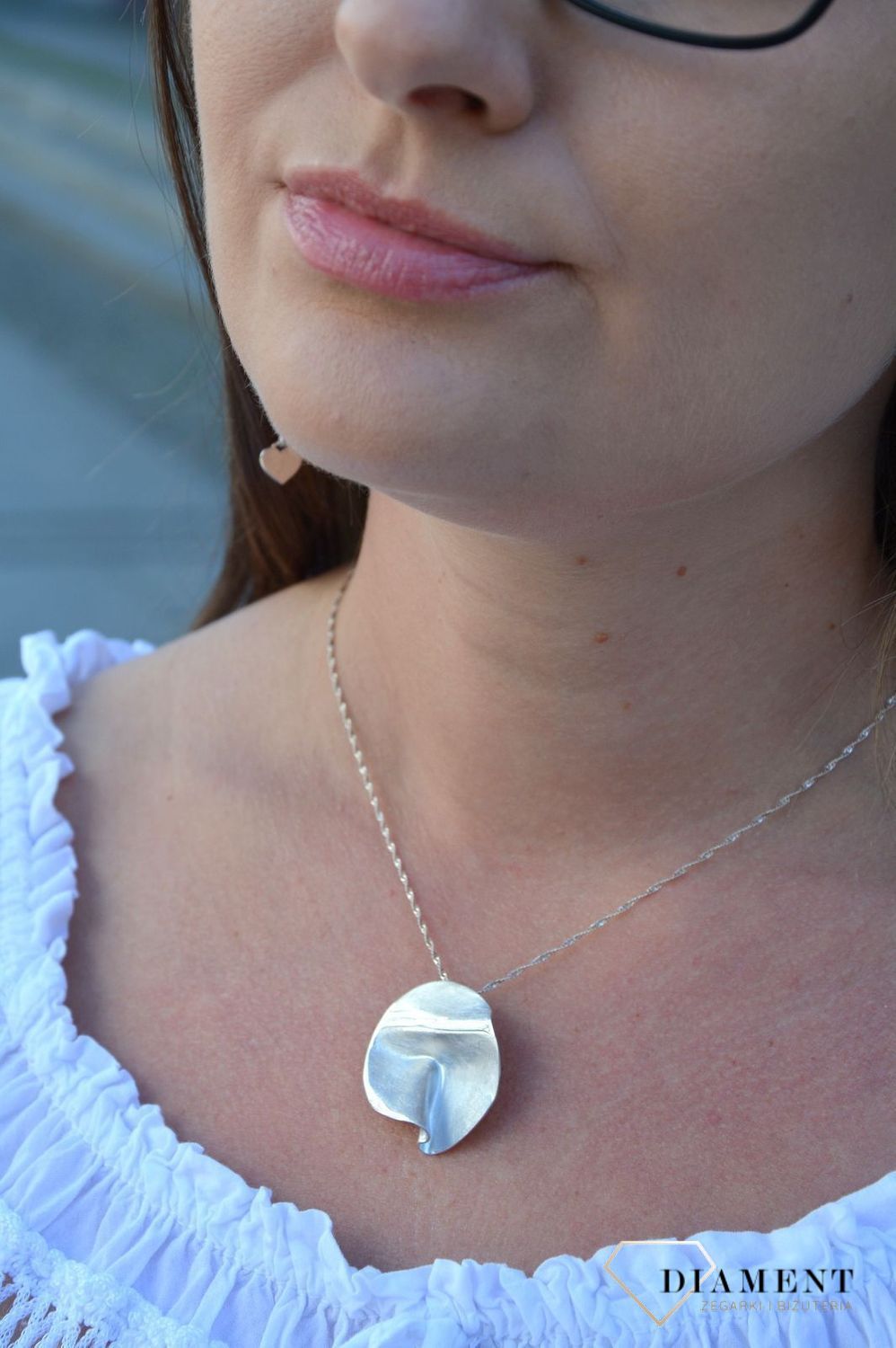 Zawieszka srebrna 'Pogniecione koła' 276271280590.jpg