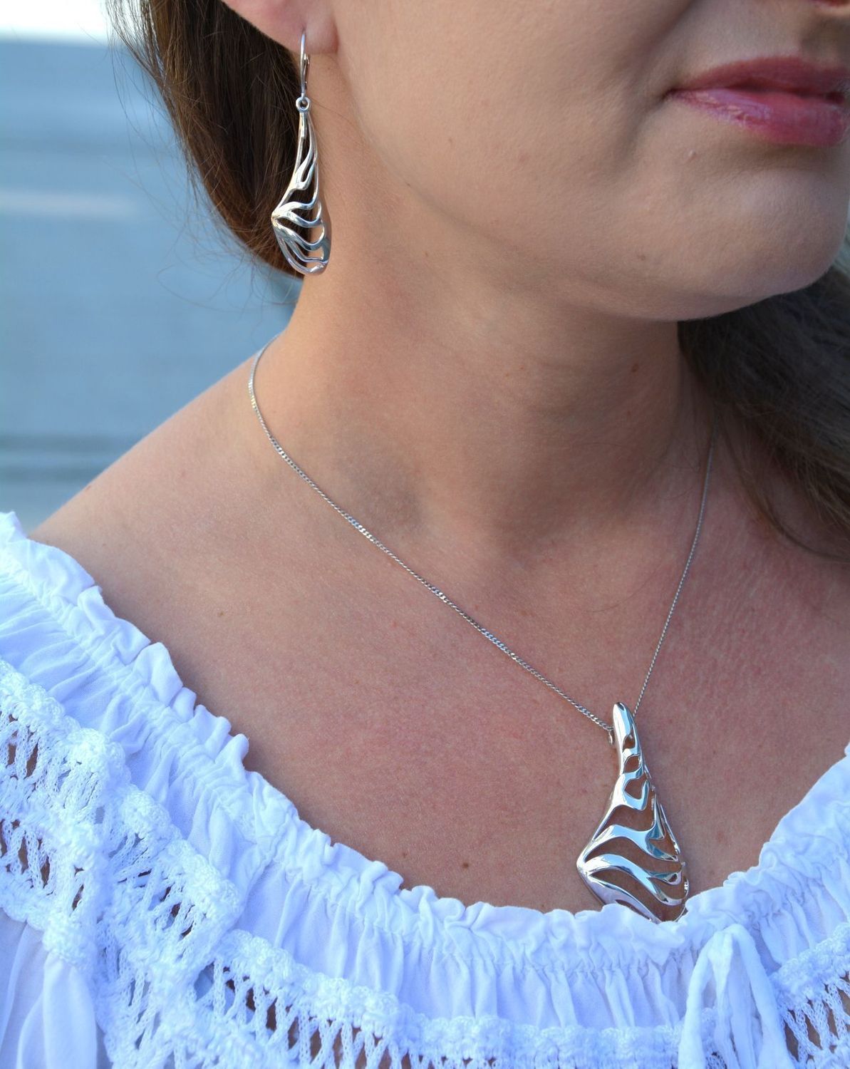 Zawieszka srebrna ażurowa 'Asymetryczny design' 276271480720.jpg