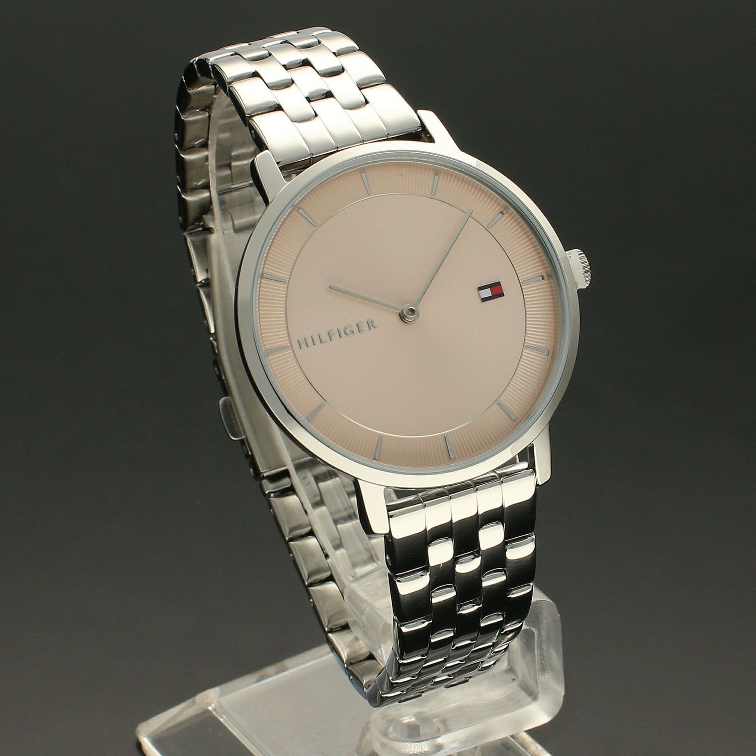 Zegarek damski Tommy Hilfiger Tea 2770099 Set na bransolecie. komplet.jpg