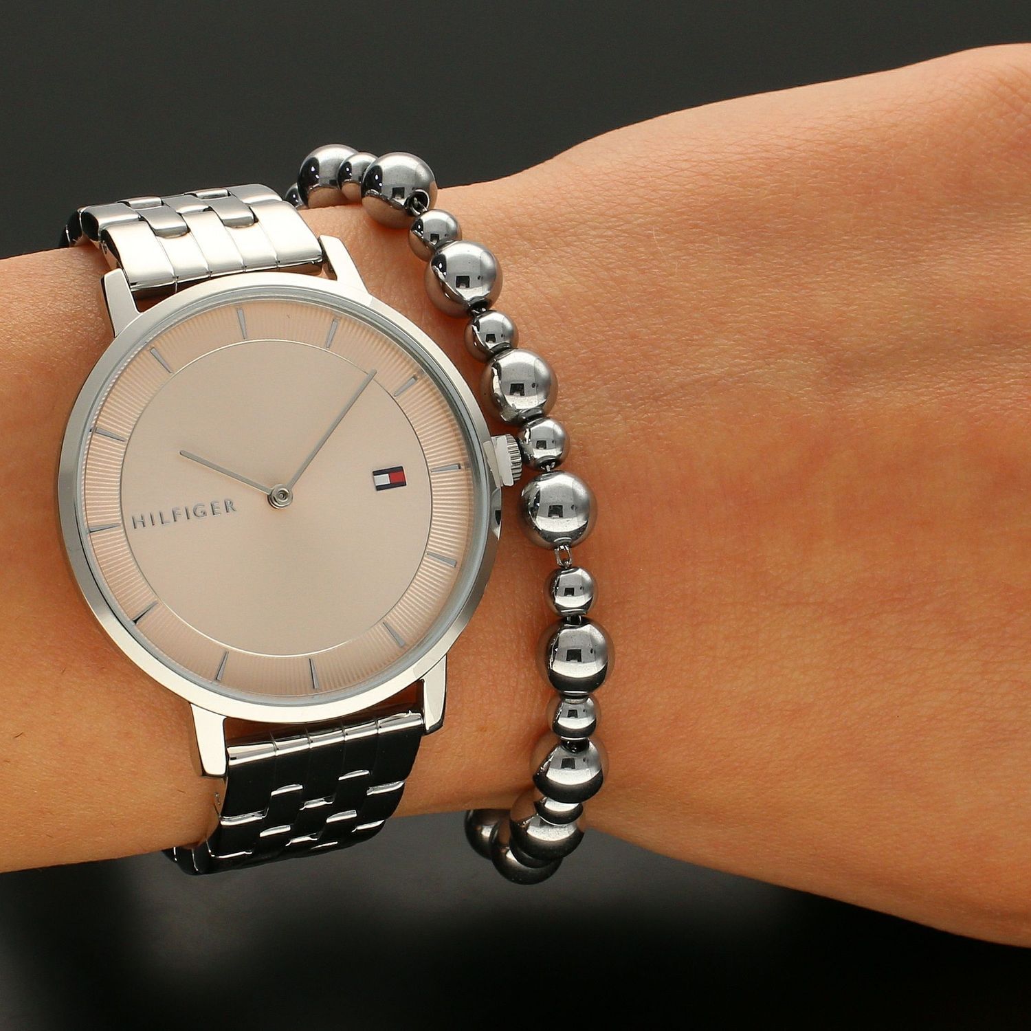 Zegarek damski Tommy Hilfiger Tea 2770099 Set na bransolecie. komplet.jpg