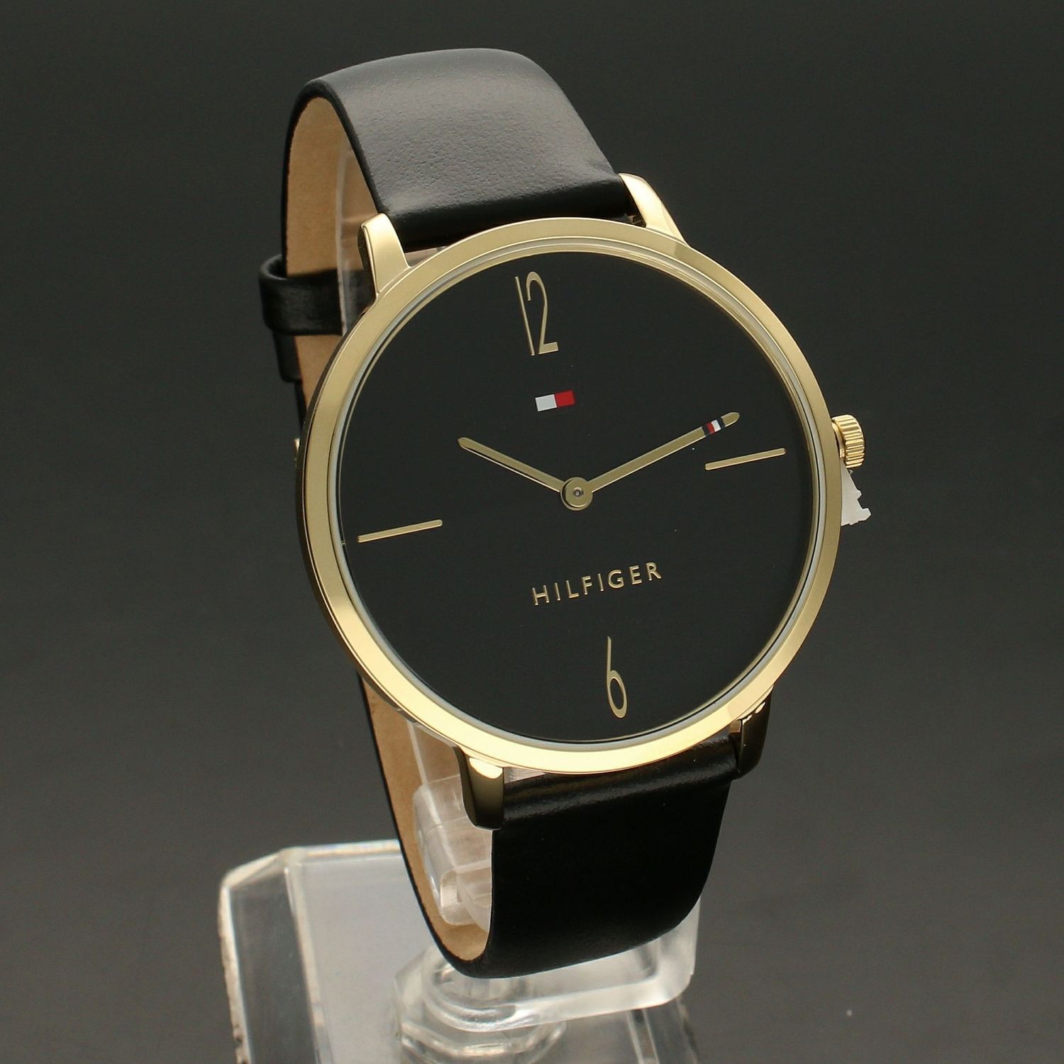 Zegarek damski Tommy Hilfiger Liza 2770107 na pasku w zestawie z bransoletką pozłacaną z serduszkami.jpg