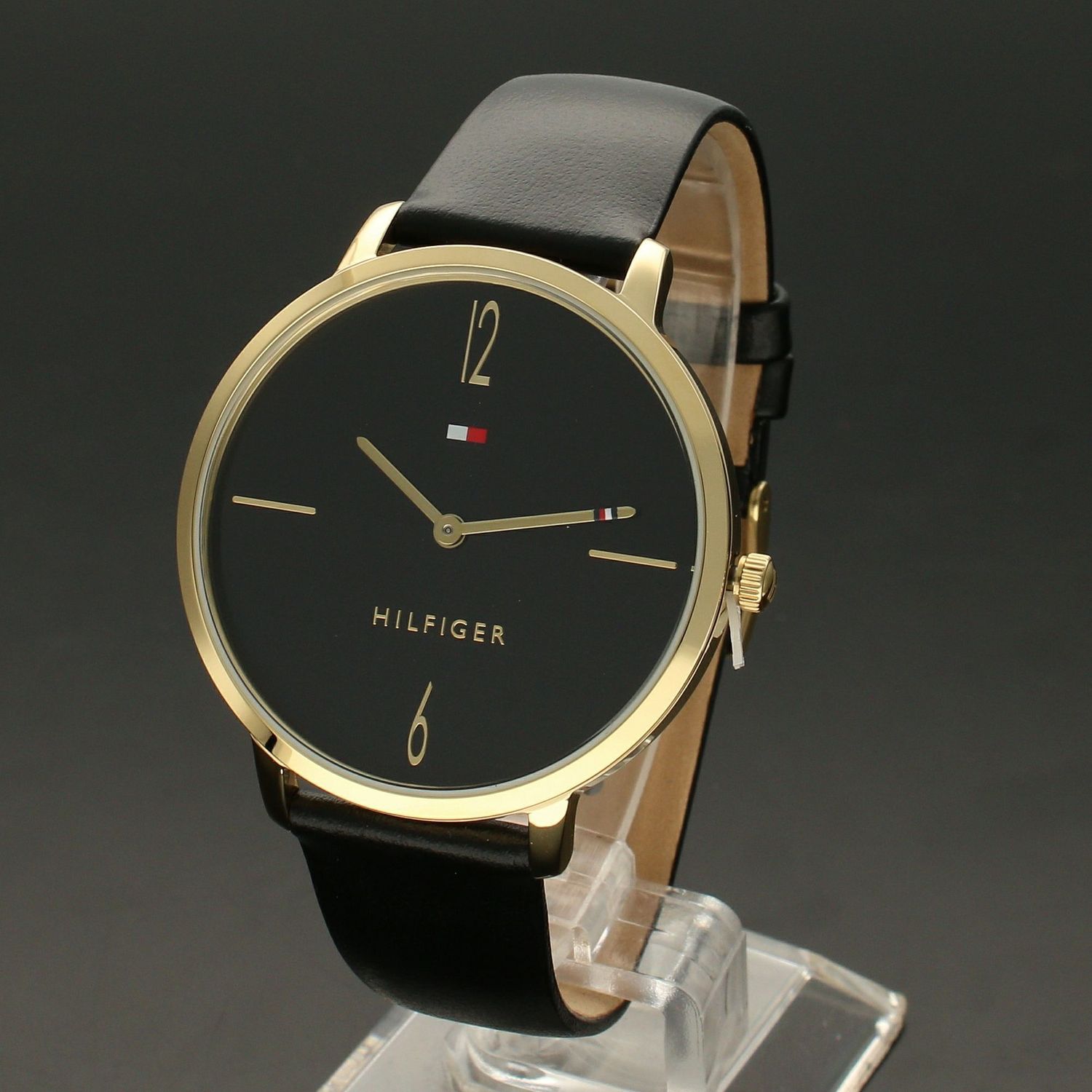 Zegarek damski Tommy Hilfiger Liza 2770107 na pasku w zestawie z bransoletką pozłacaną z serduszkami.jpg