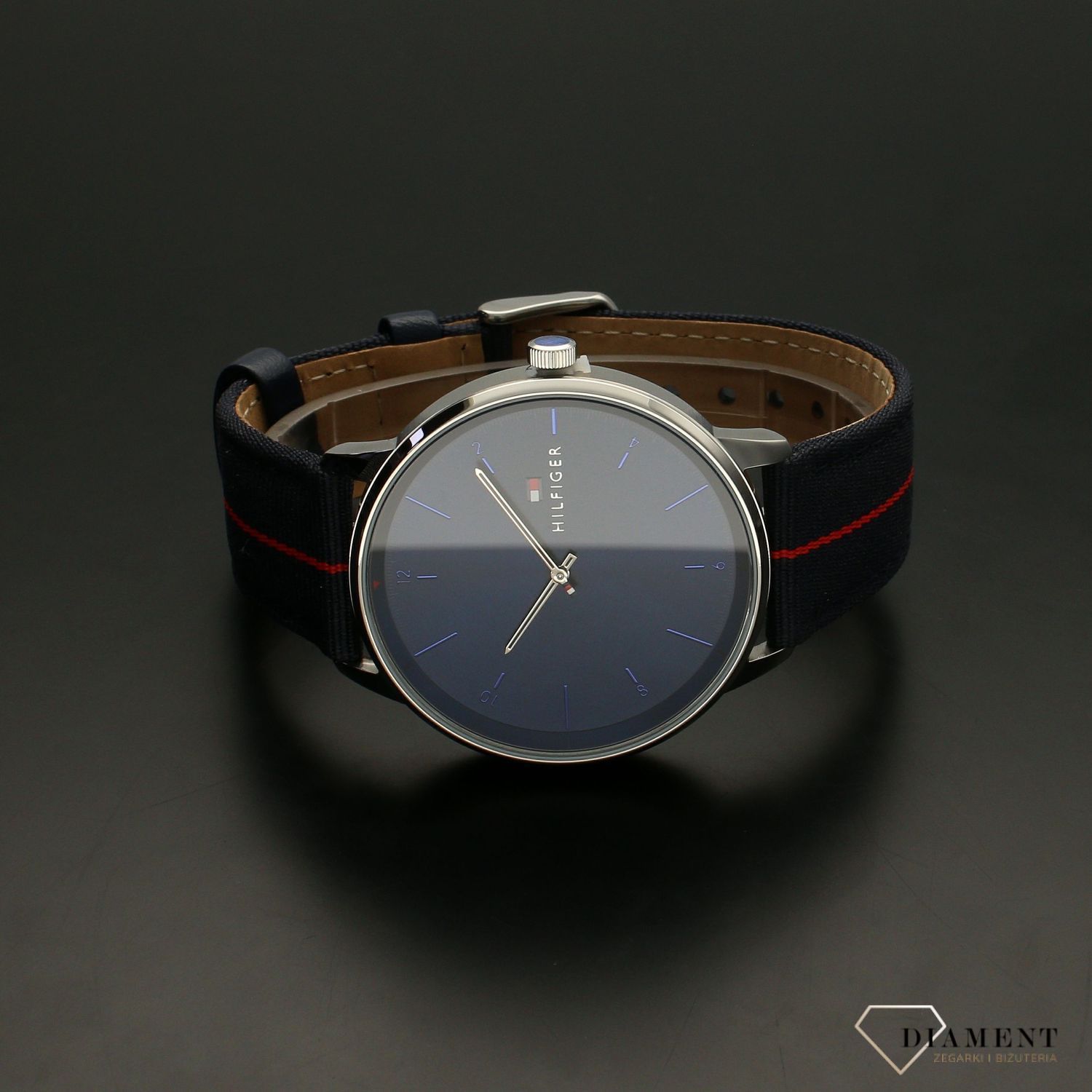 Zegarek męski Tommy Hilfiger Hendrix na pasku w zestawie z bransoletką 2770108.jpg