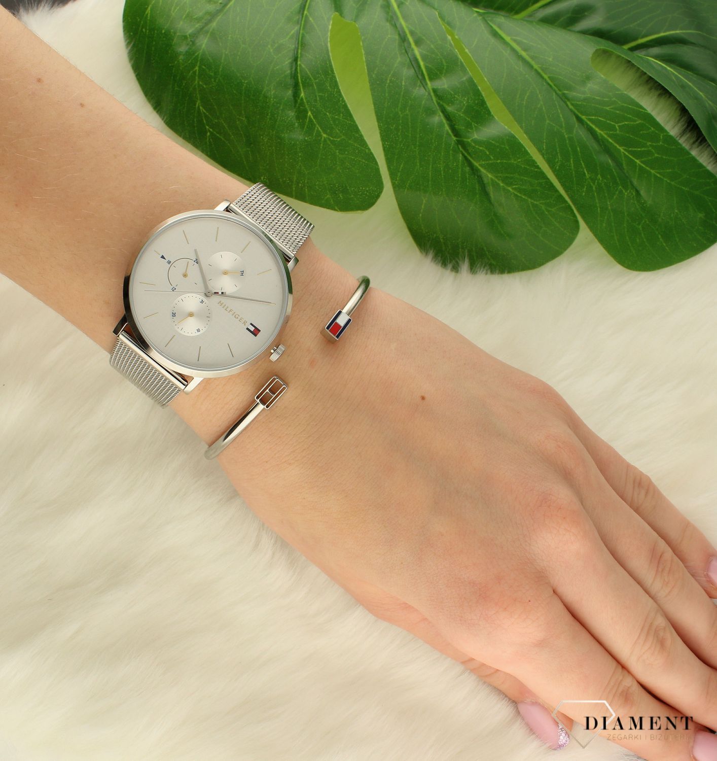 Zegarek Tommy Hilfiger w zestawie z bransoeltką 2770140.jpg