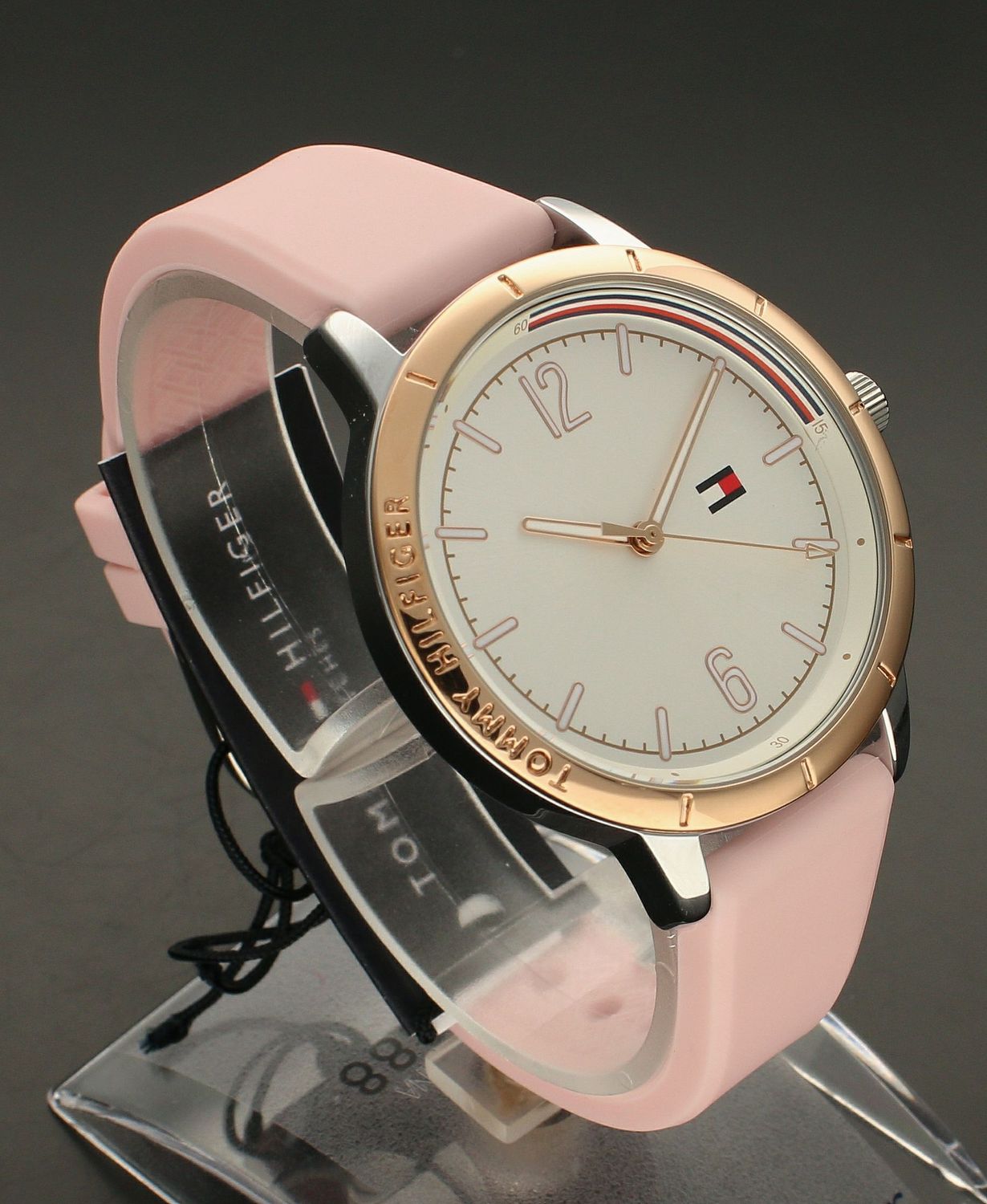 Zegarek damski Tommy Hilfiger 2770152 zestaw z bransoletką (6).jpg