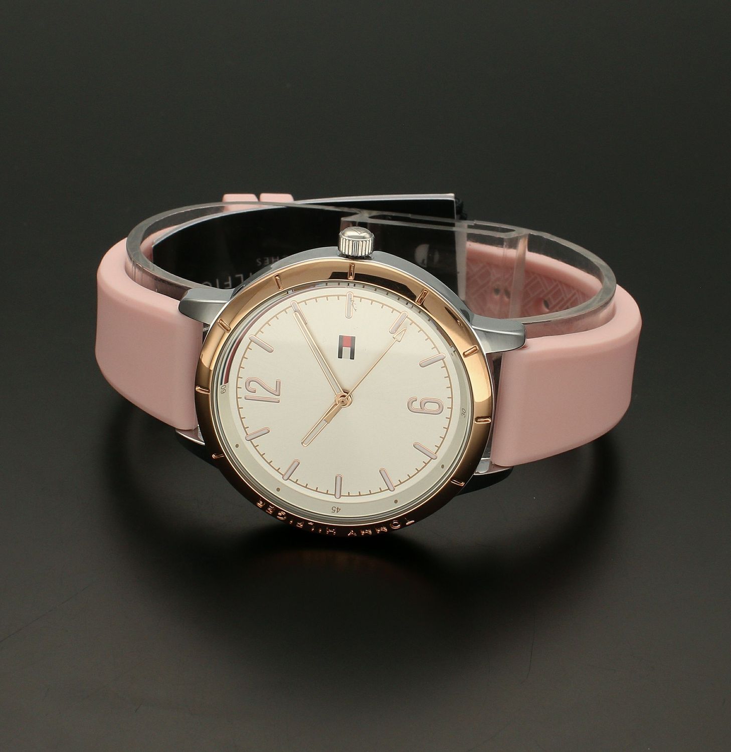 Zegarek damski Tommy Hilfiger 2770152 zestaw z bransoletką (6).jpg