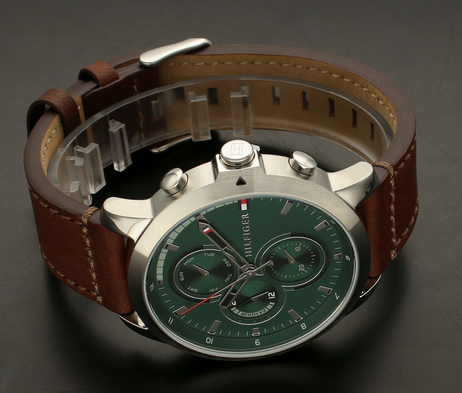 Męski zestaw prezentowy zegarek  Tommy Hilfiger Jameson Le 2770154  z bransoletką w zestawie.jpg