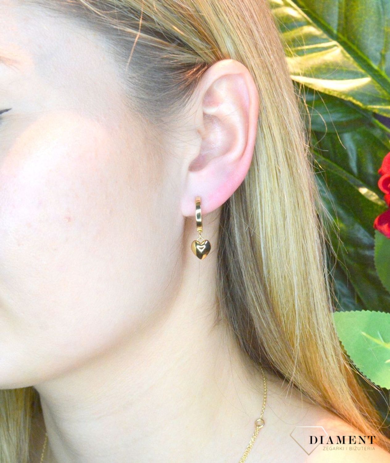 Kolczyki damskie wiszące serca Tommy Hilfiger stal 2780665. Kolczyki ze stali. Markowe kolczyki. Kolczyki damskie z sercem. Kolczyki z tomiego. Prezent na walentynki. Na prezent dla żony..jpg