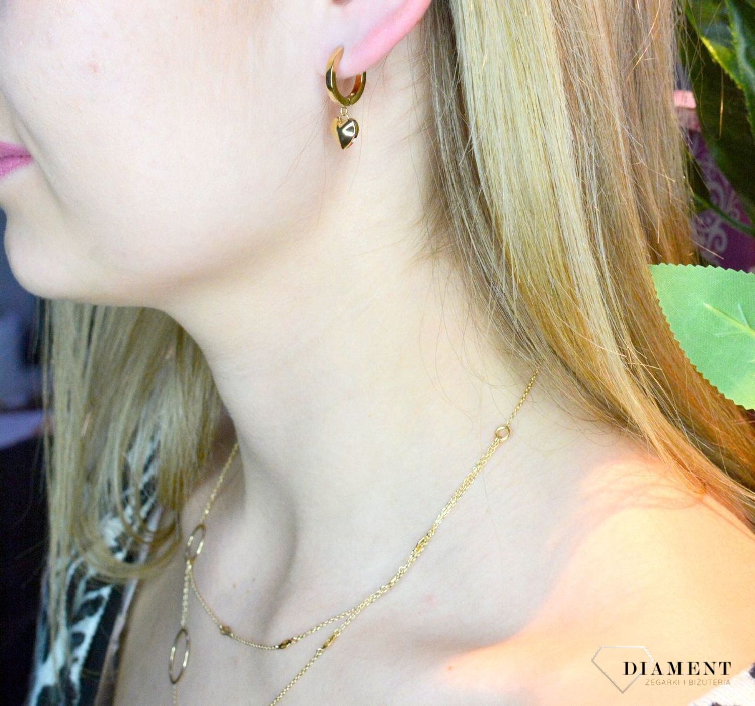 Kolczyki damskie wiszące serca Tommy Hilfiger stal 2780665. Kolczyki ze stali. Markowe kolczyki. Kolczyki damskie z sercem. Kolczyki z tomiego. Prezent na walentynki. Na prezent dla żony..jpg