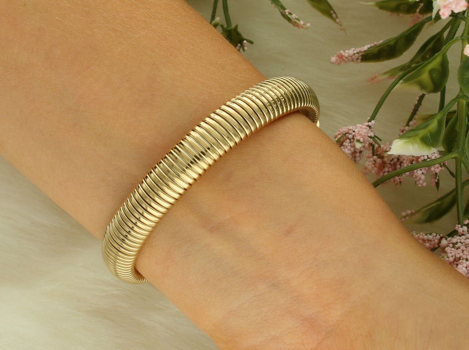 Bransoletka damska Tommy Hilfiger 2780995 złota stal szlachetna.jpg