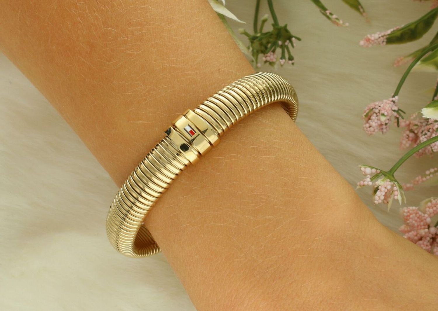 Bransoletka damska Tommy Hilfiger 2780995 złota stal szlachetna.jpg