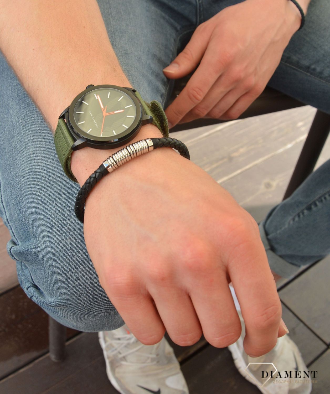 2790153 prezent dla faceta.jpg