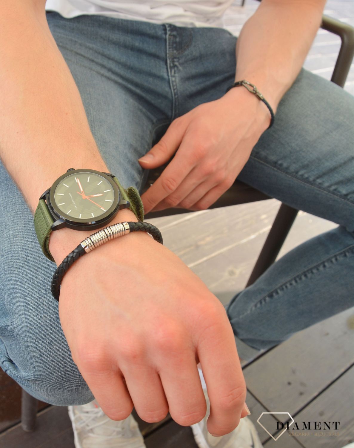 2790153 prezent dla faceta.jpg