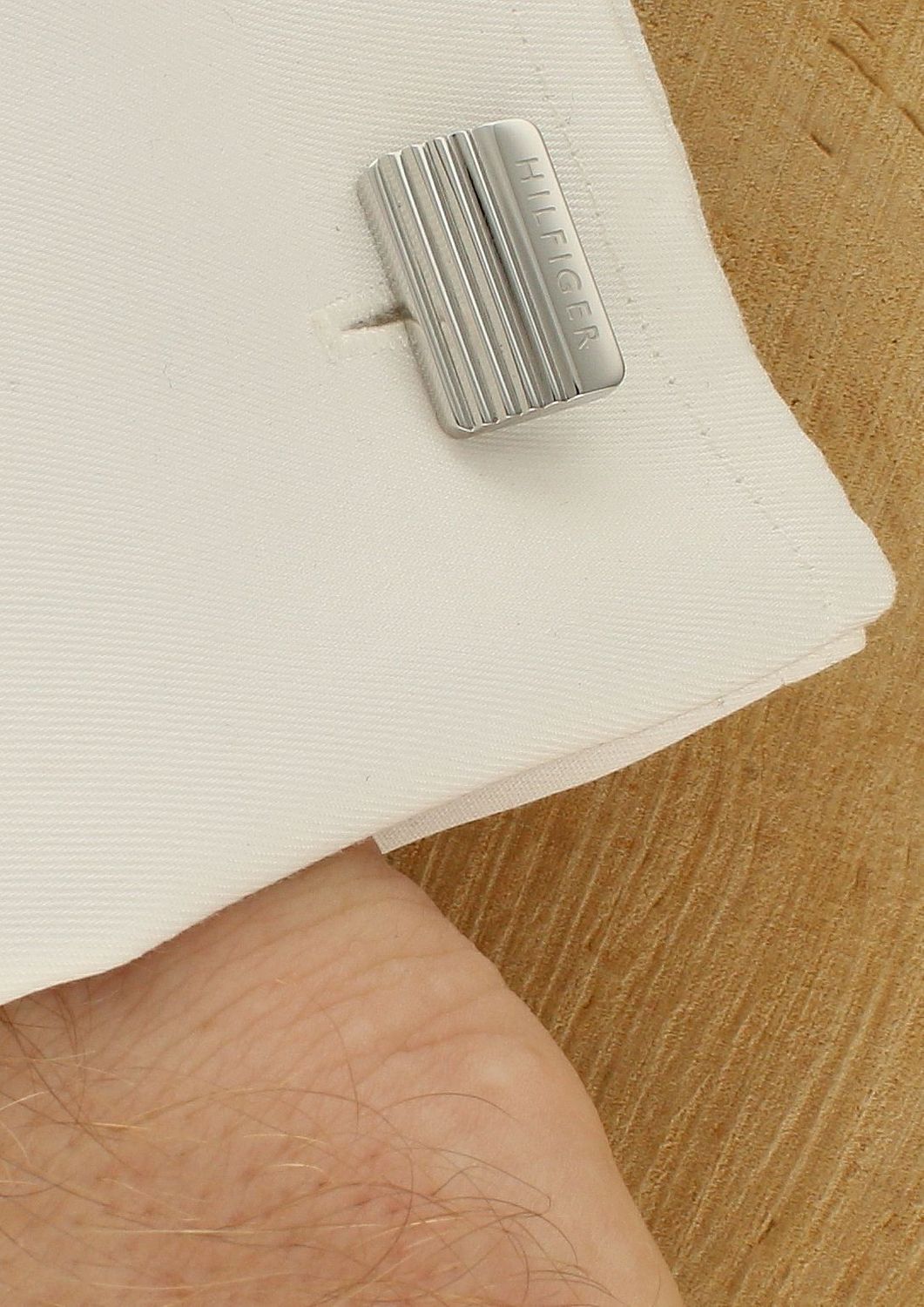 Spinki do mankietów Tommy Hilfiger 2790333. Stalowe spinki do mankietów. Spinki stalowe Tommy Hilfiger. Biżuteria męska Tommy Hilfiger..jpg