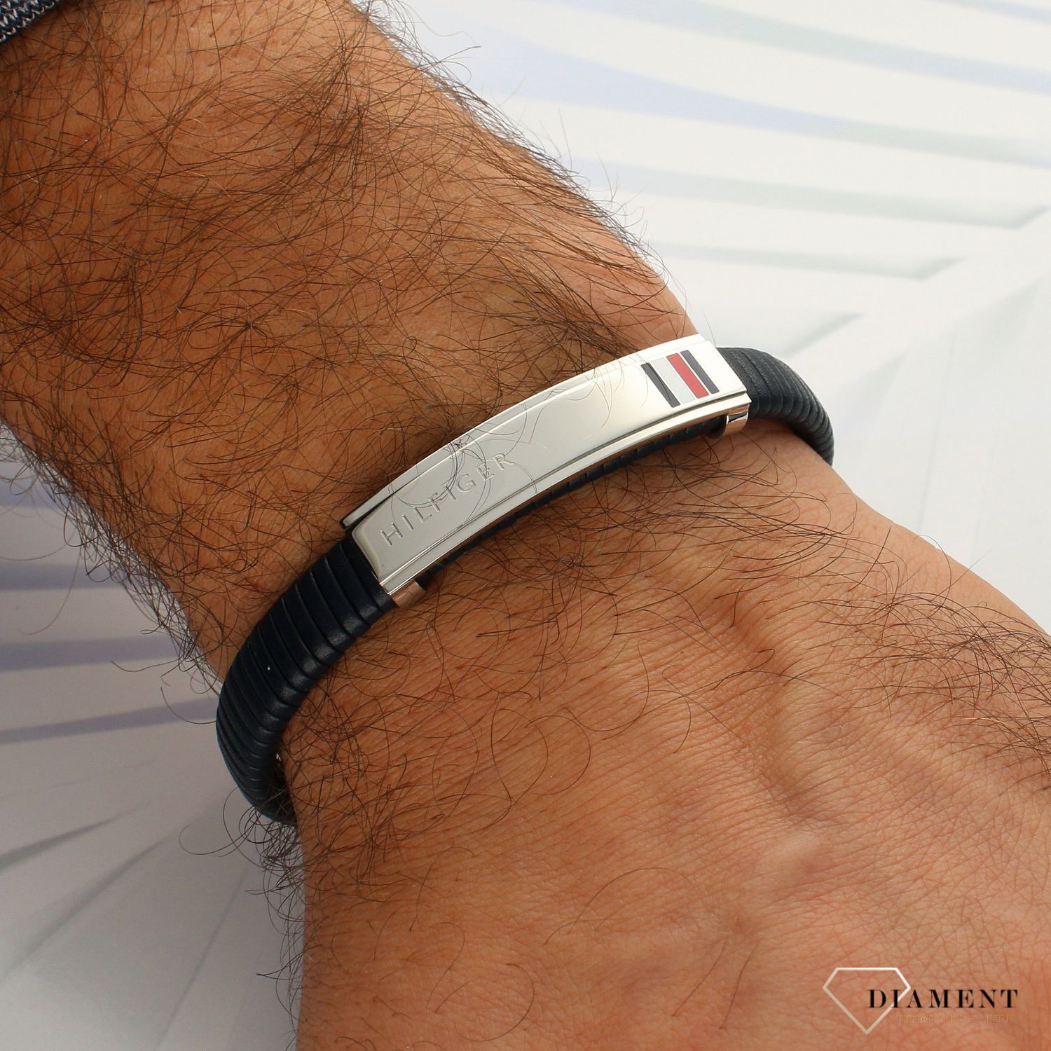 Bransoletka męska TOMMY HILFIGER Granatowa skóra prążkowana z blaszką 2790347.jpg