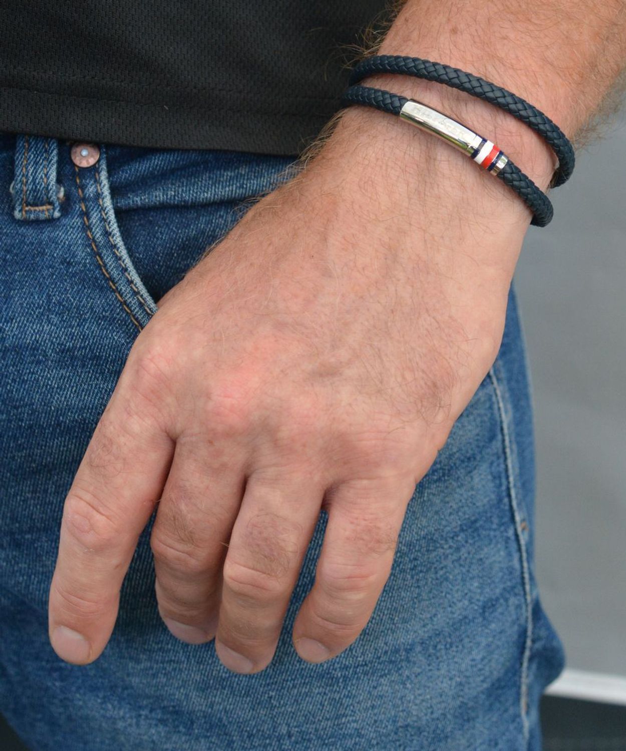 Bransoletka męska Tommy Hilfiger podwójna zielona plecionka 2790549. Bransoletka męska plecionka. Męska bransoletka granatowa. Oryginalna biżuteria z Tommiego Hilfingera. Męska bransoletka Tommy Hilfiger. Podwójna bransoletka..jpg