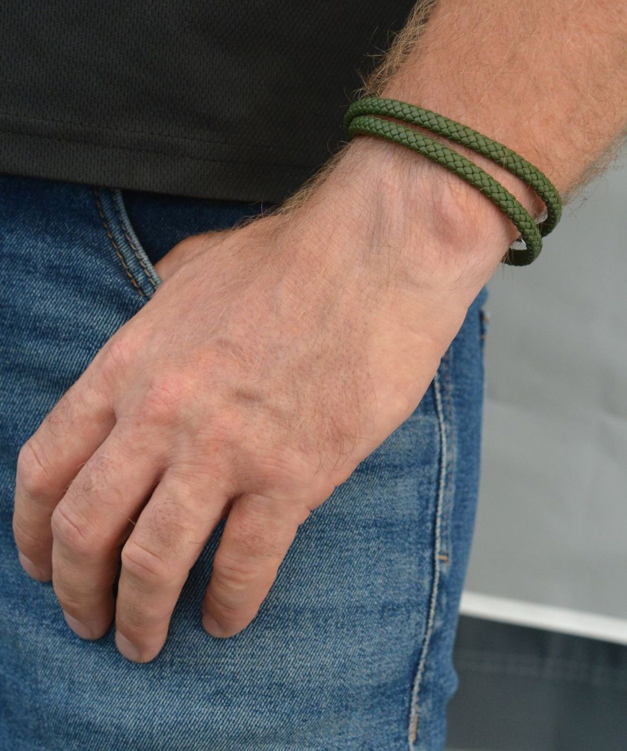 Bransoletka męska Tommy Hilfiger podwójna zielona plecionka 2790550. Bransoletka męska plecionka. Męska bransoletka zielona. Oryginalna biżuteria z Tommiego Hilfingera. Męska bransoletka Tommy Hilfiger. Podwójna bransoletka..jpg